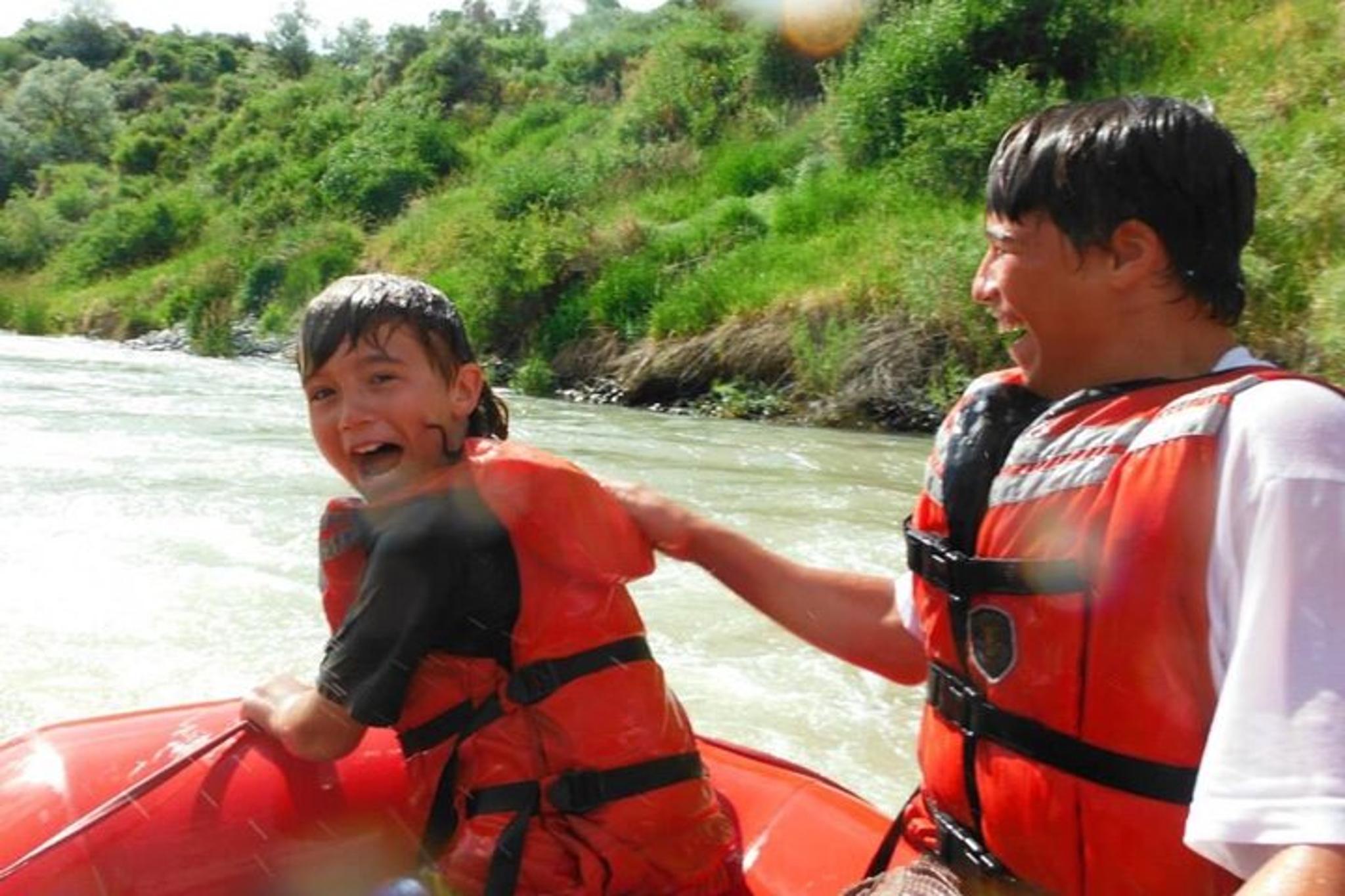 Cody Whitewater Rafting on Shoshone River 2 Hr - Image 5