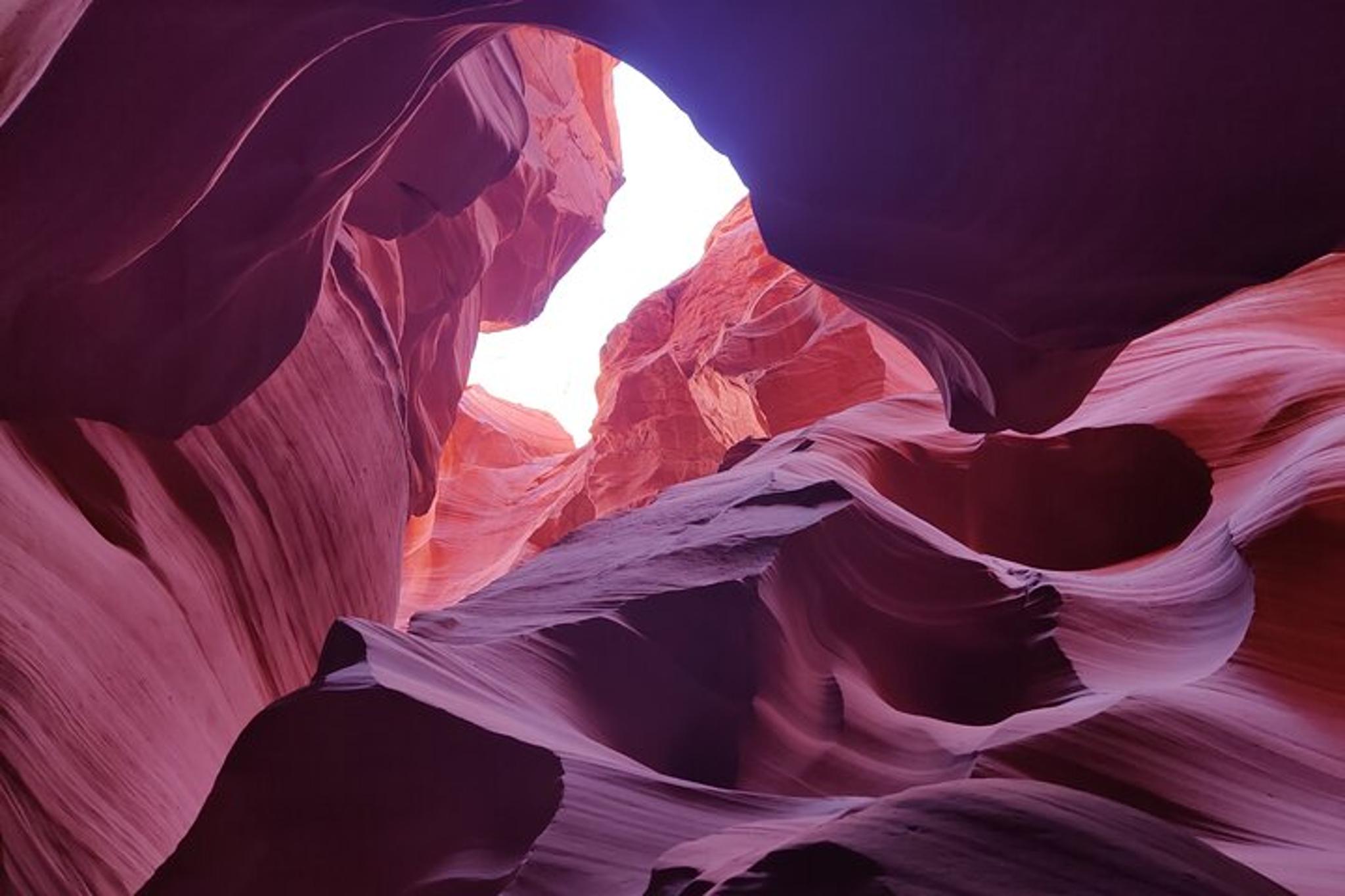 Las Vegas Antelope Canyon and Horseshoe Bend Tour - Image 3