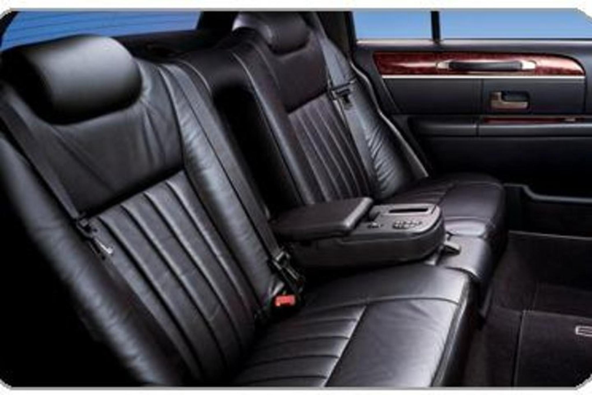 Buffalo Private Airport Transfer - Image 5