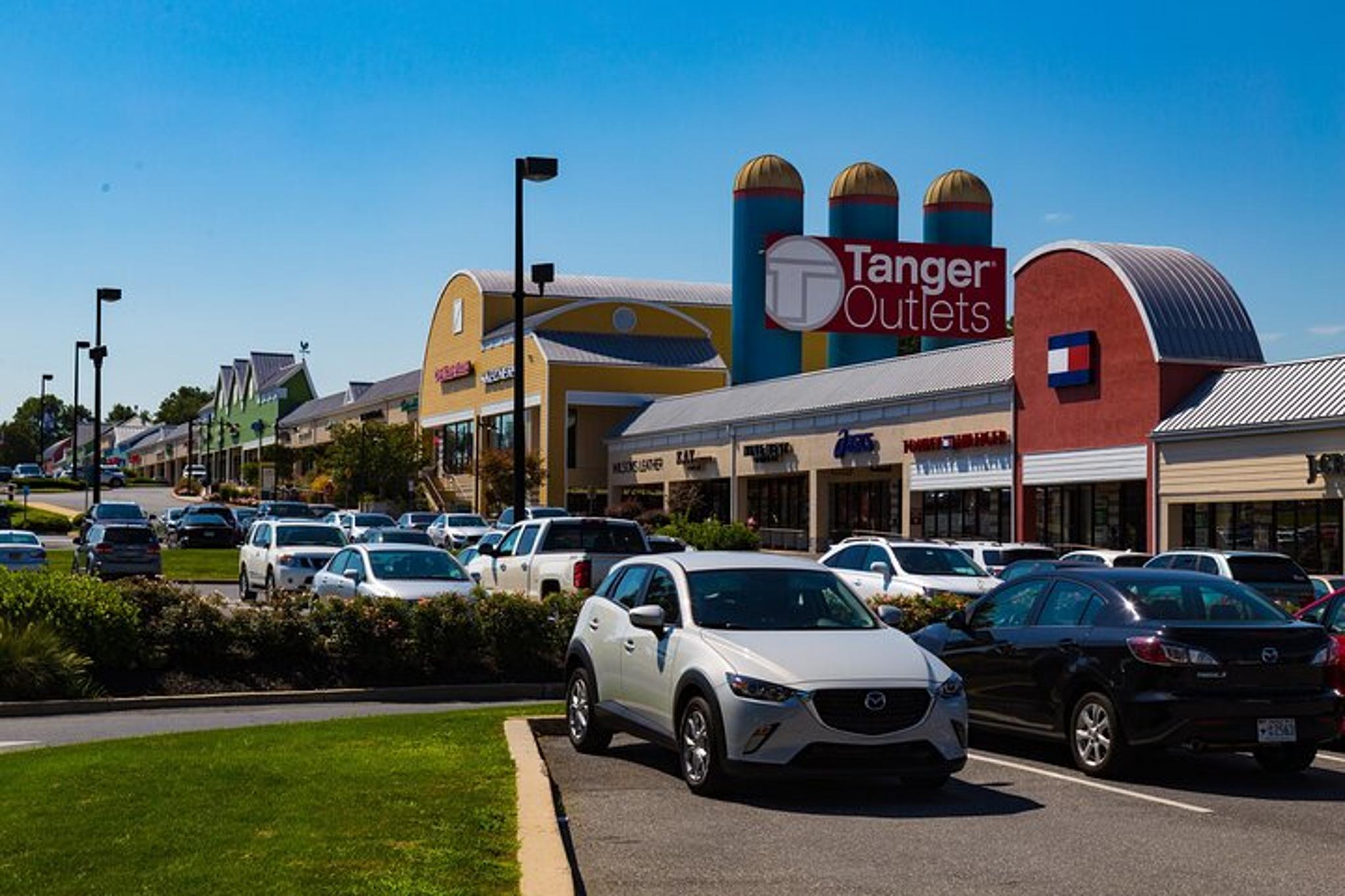Philadelphia Shopping Tour to Tanger Outlets - Image 2