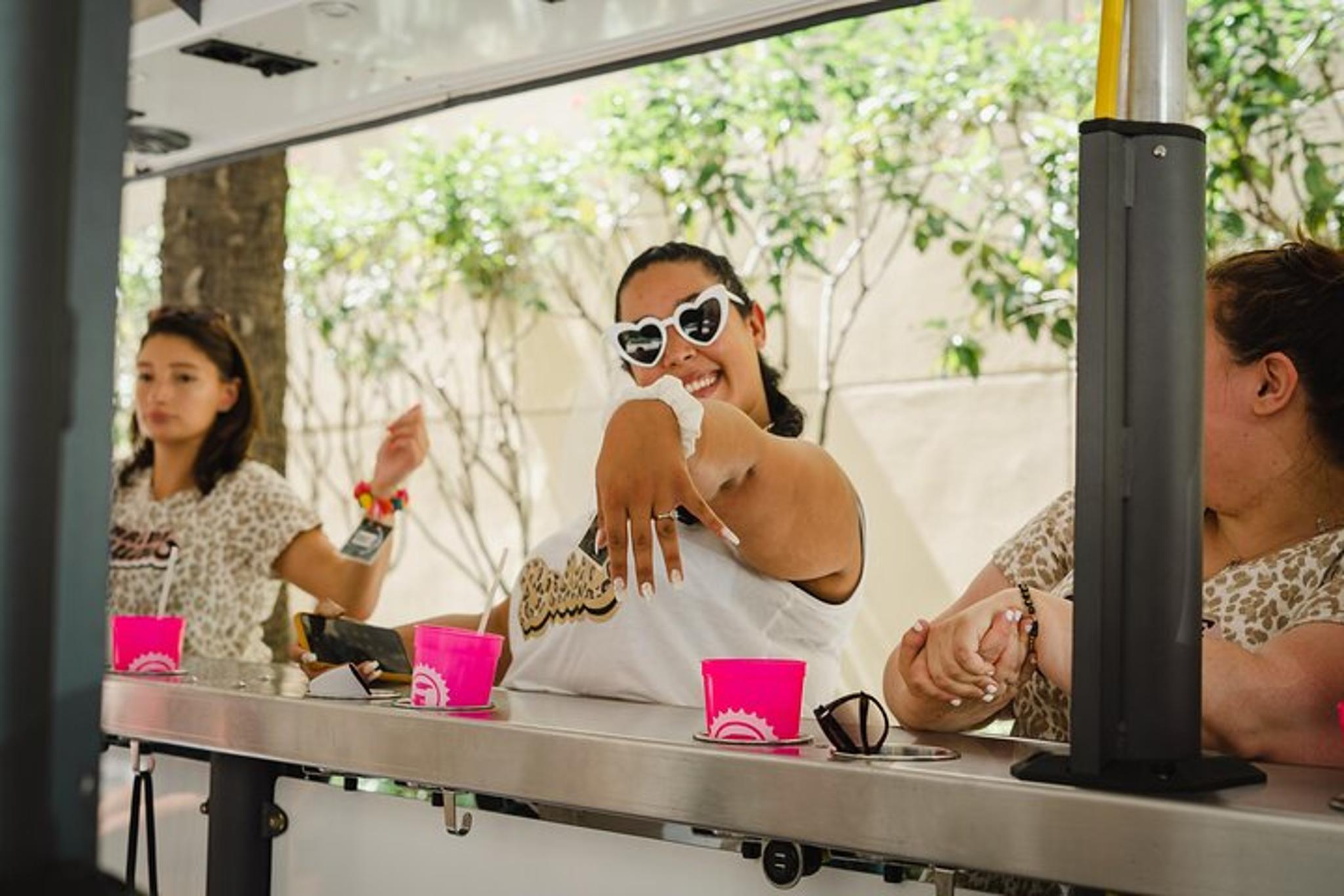 Miami Party Bike Tour in Wynwood 2 hr - Image 5