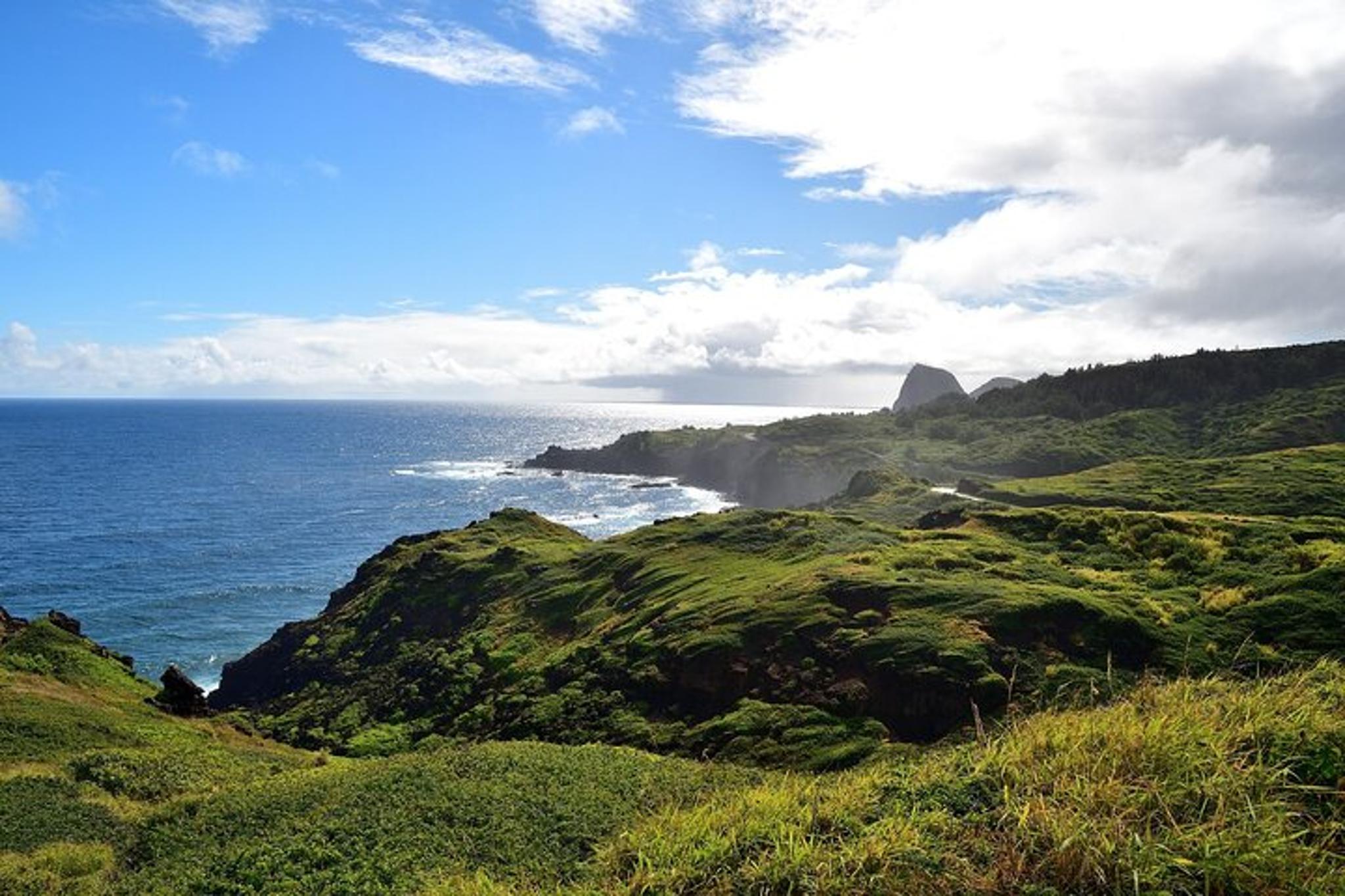 Maui Road to Hana Tour with Guide - Image 1