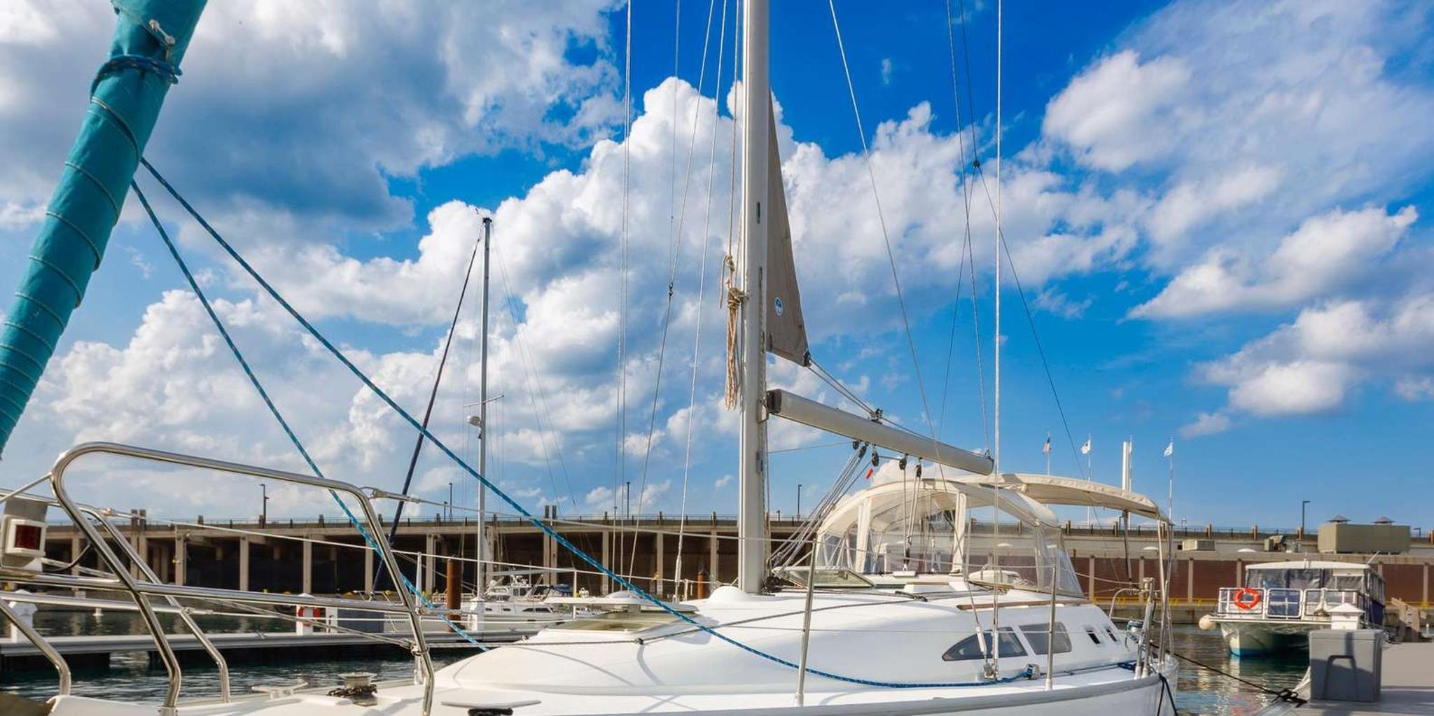 Chicago Sailboat Charter with Captain 3 hr - Image 3