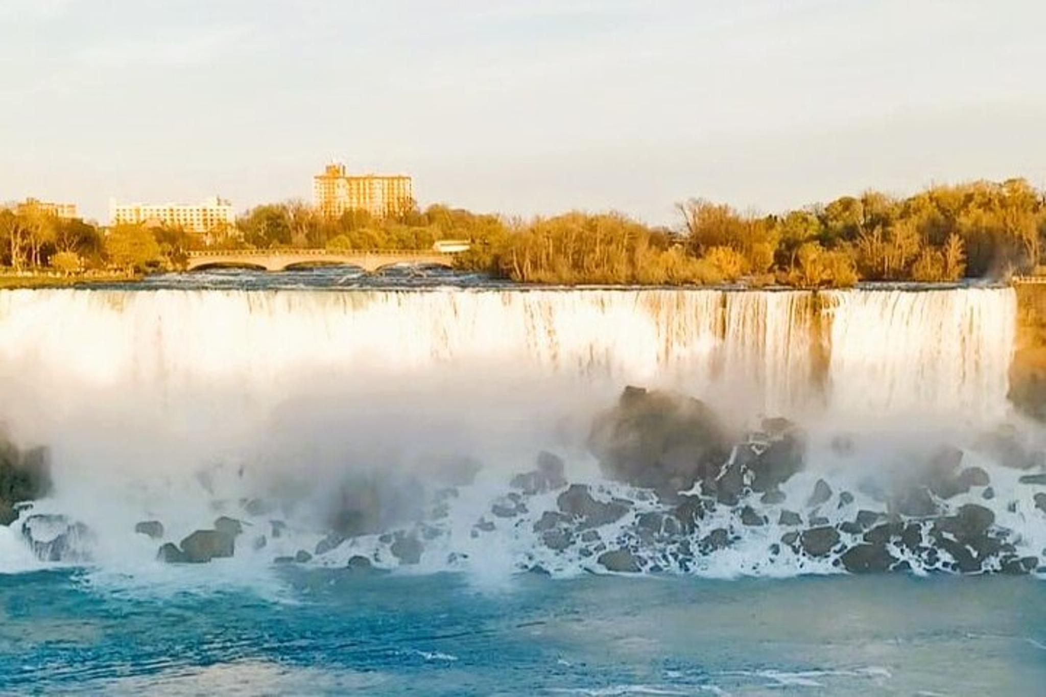 New York Niagara Falls and Glass Museum 2-Day Tour - Image 4