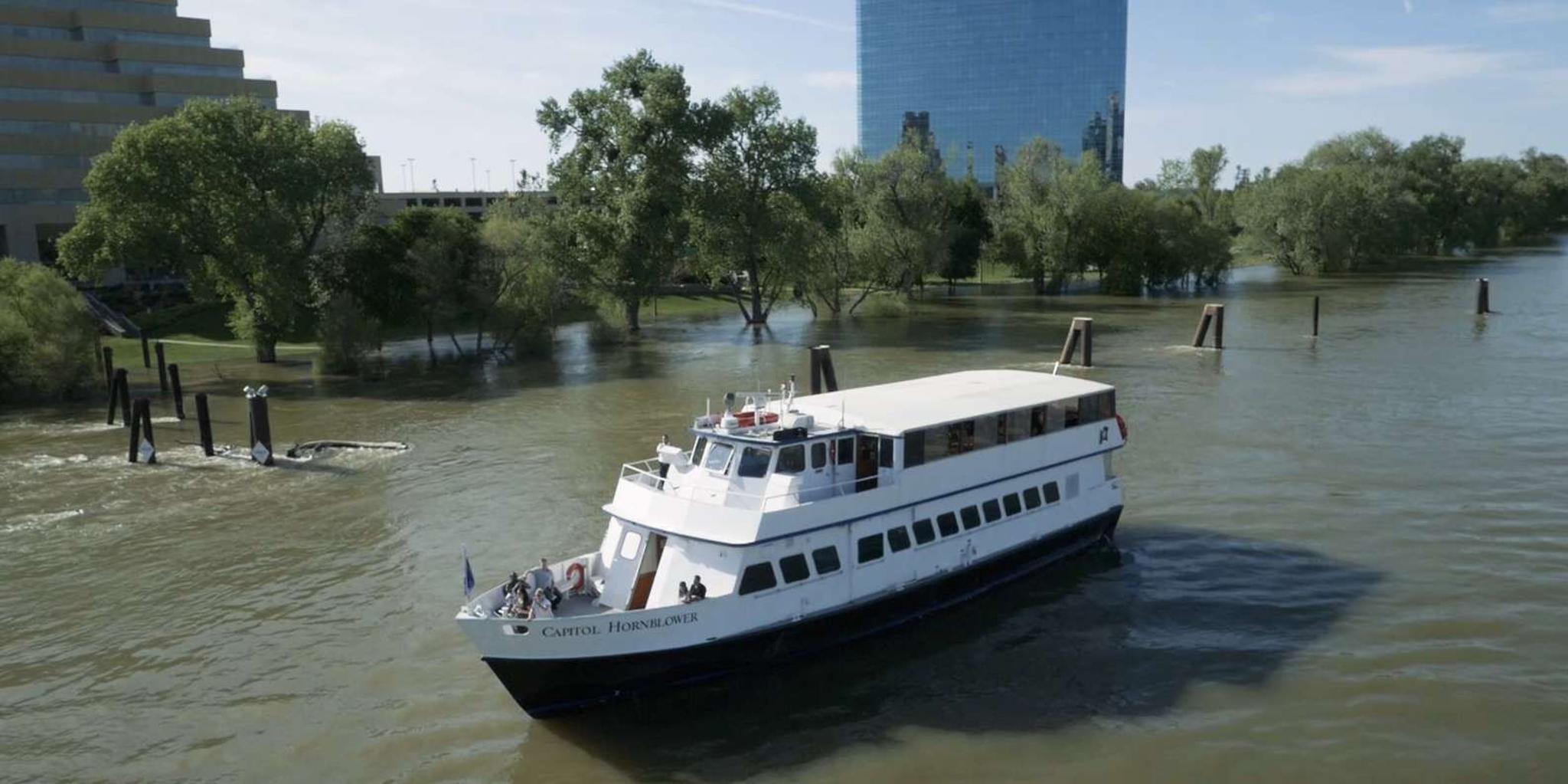 Sacramento City Cruise Sights and Sips - Image 6