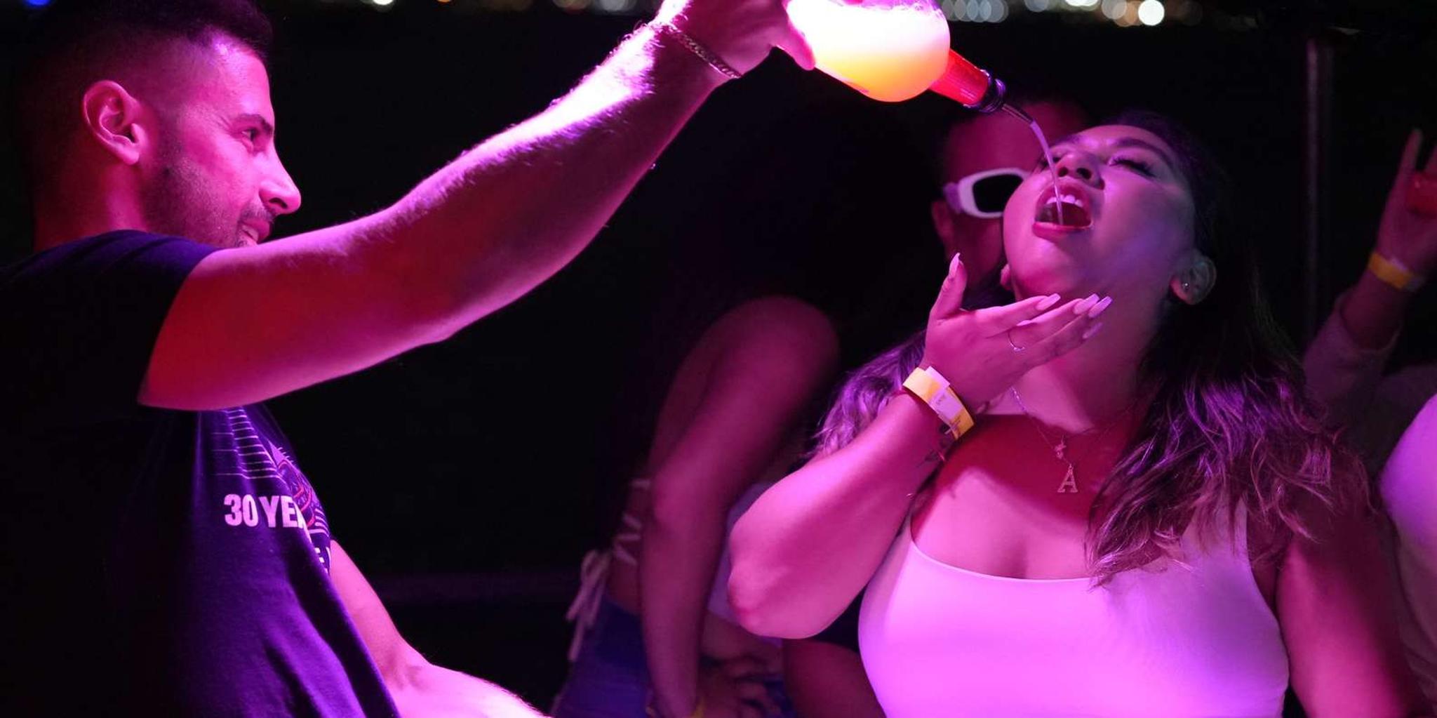 Miami Hip Hop Boat Party - Image 2