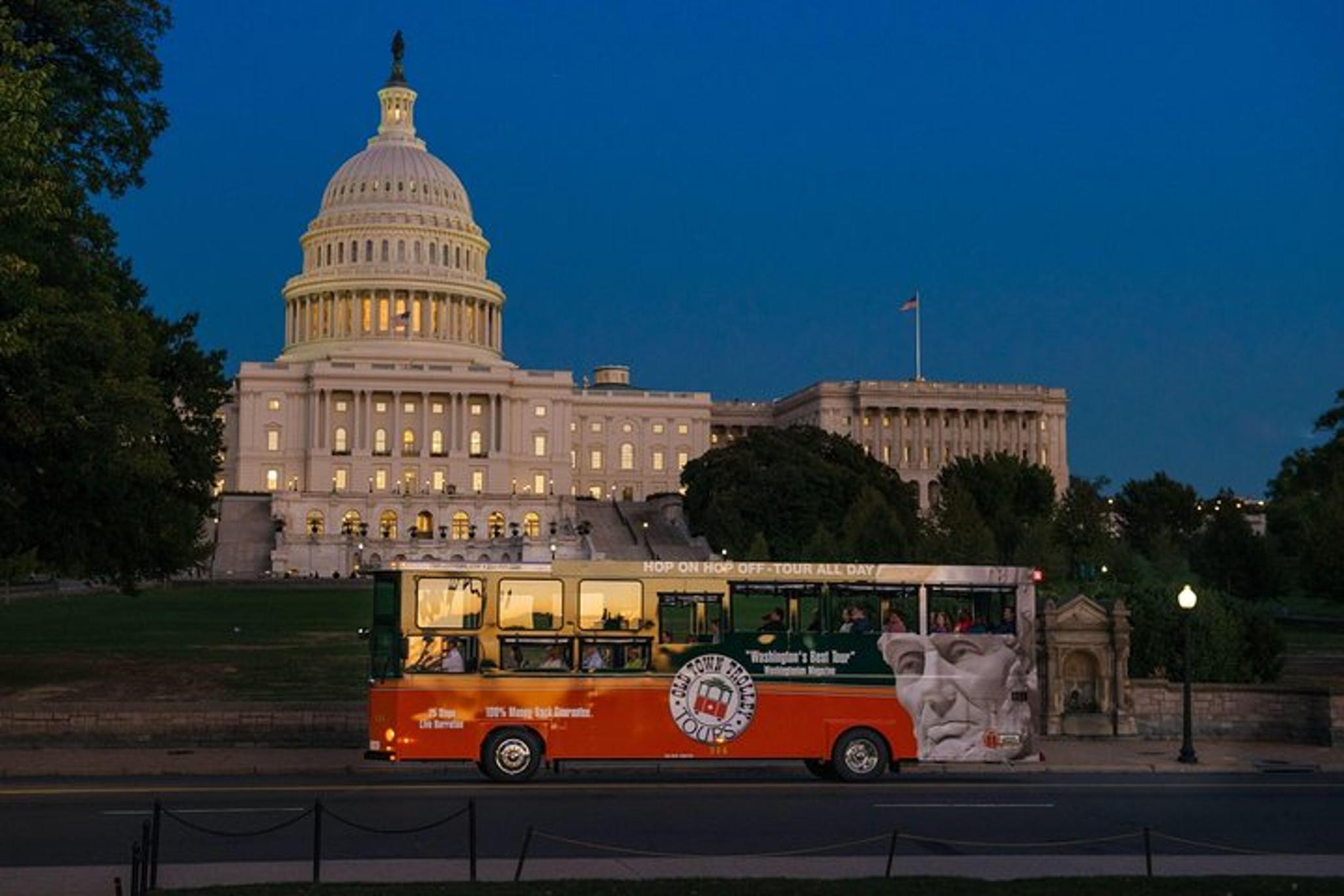 Washington DC Monuments by Moonlight Trolley Tour - Image 3