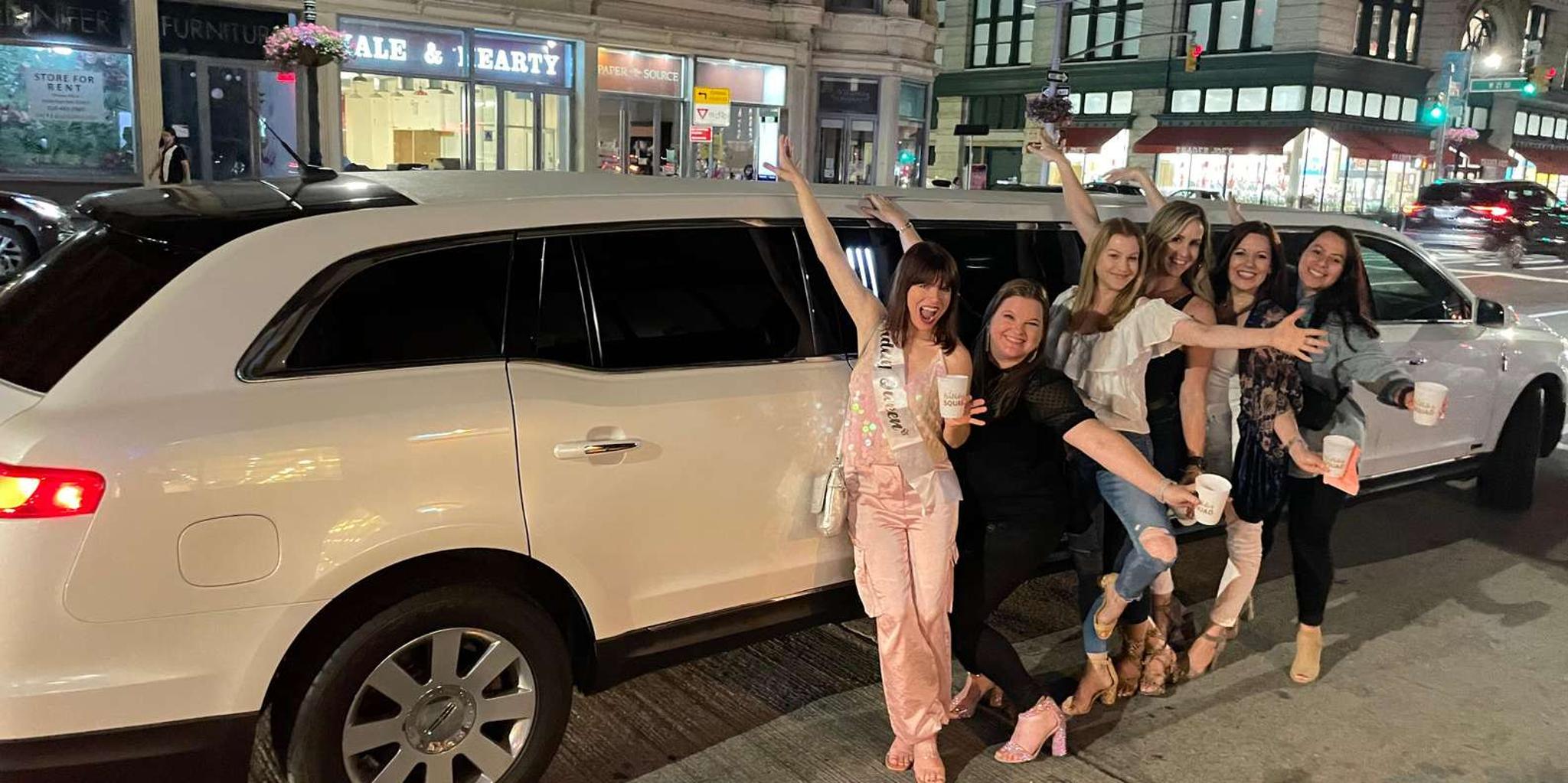 New York City Limousine Tour and Airport Transfer