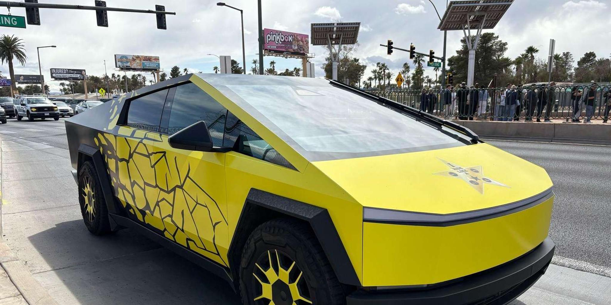 Los Angeles Hollywood Sign Tesla Cybertruck Tour 30 min - Image 3