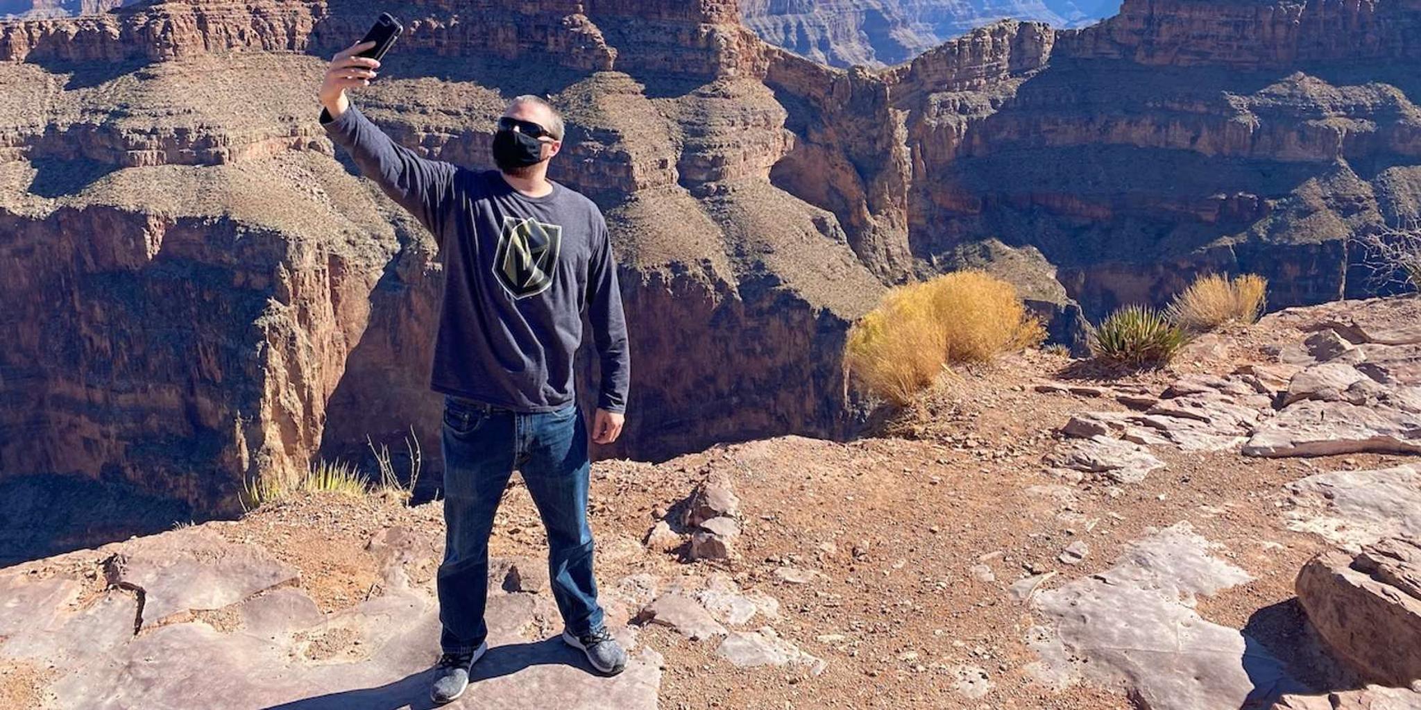 Las Vegas West Rim Helicopter Tour with Skywalk - Image 3