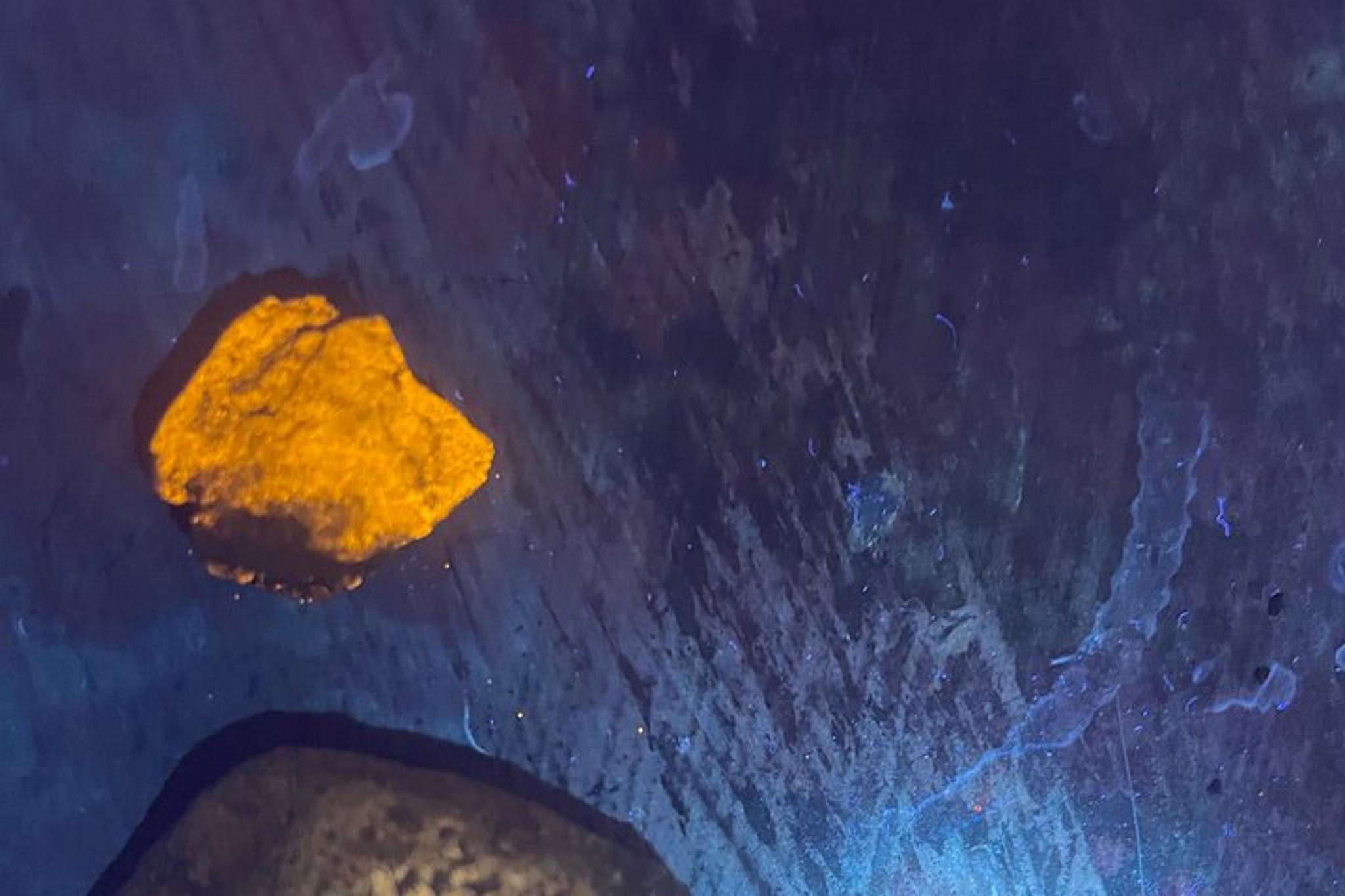 Bisbee Rockhounding Tour at Night