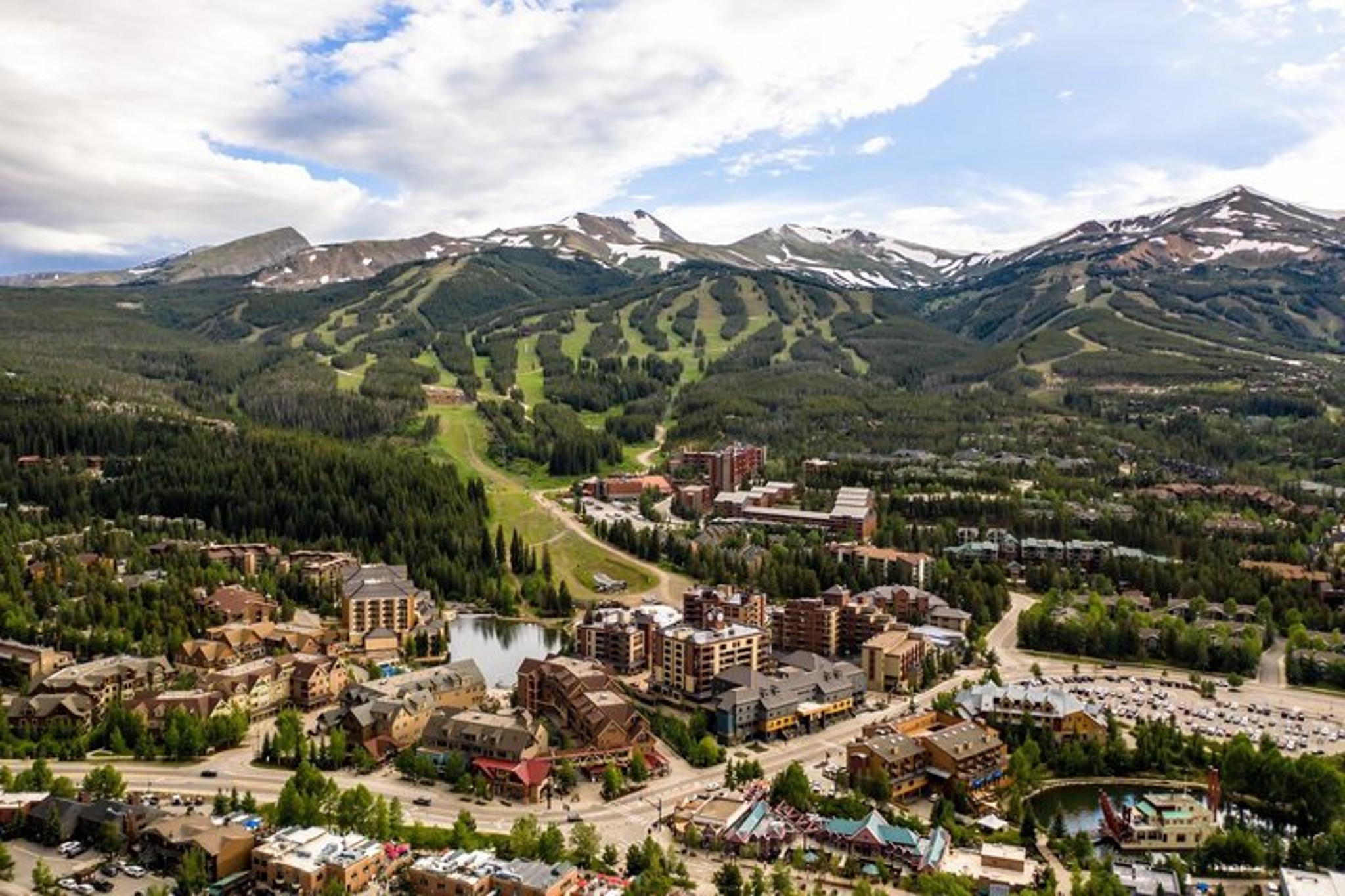Denver Breckenridge Private Tour 8 hr