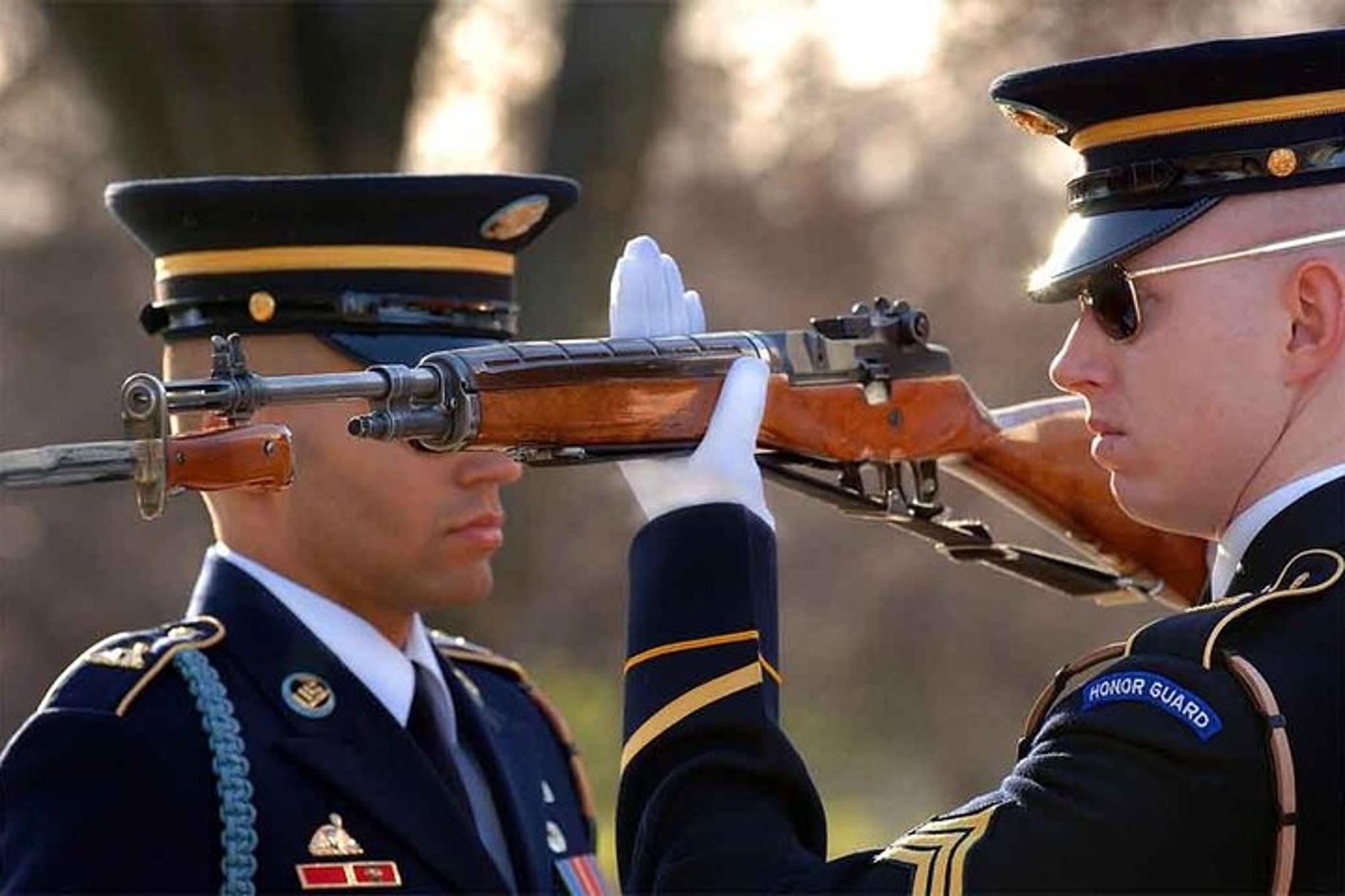 Arlington Cemetery Tour with Guard Ceremony - Image 6