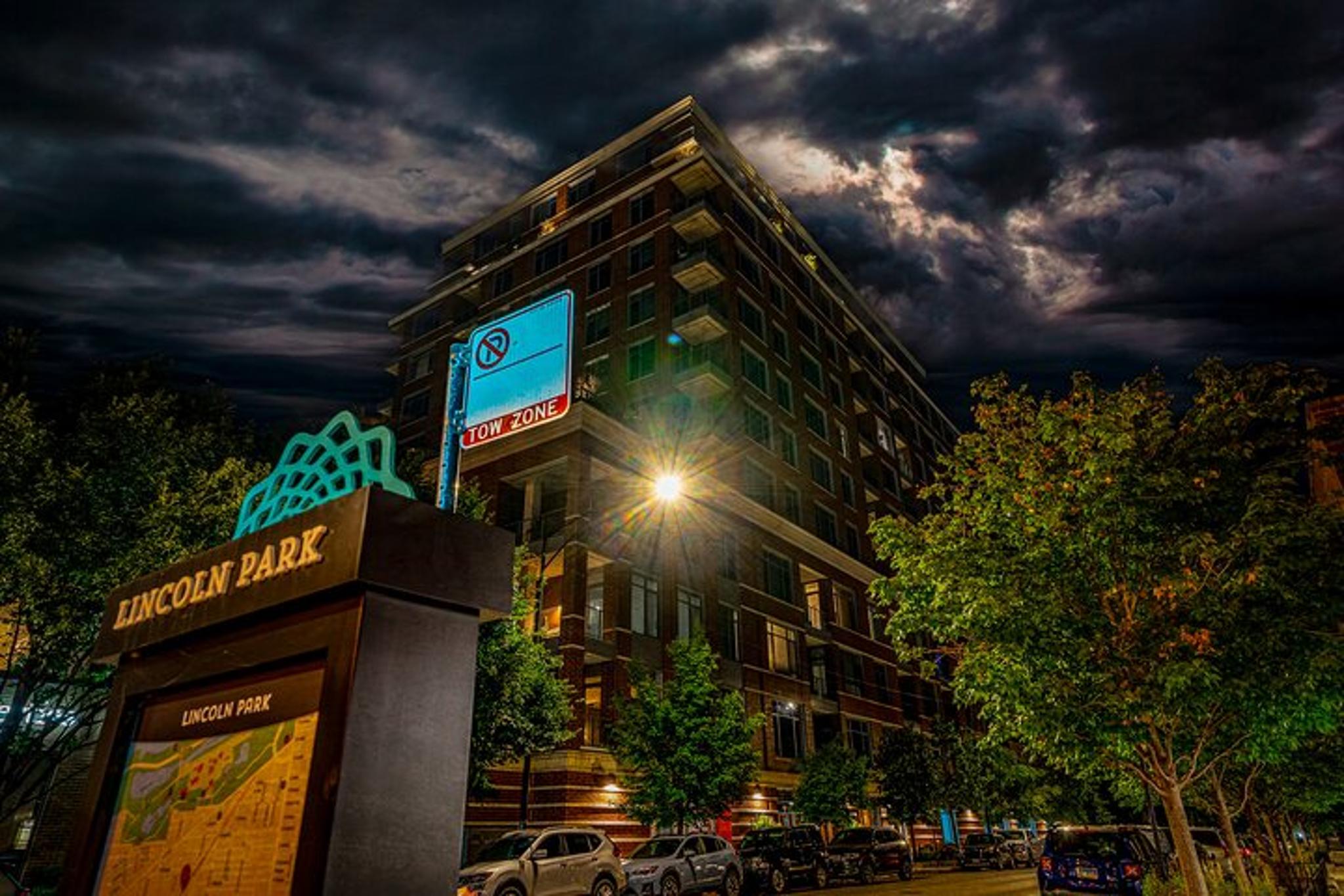 Chicago Ghost Tour in Lincoln Park 1 hr - Image 3