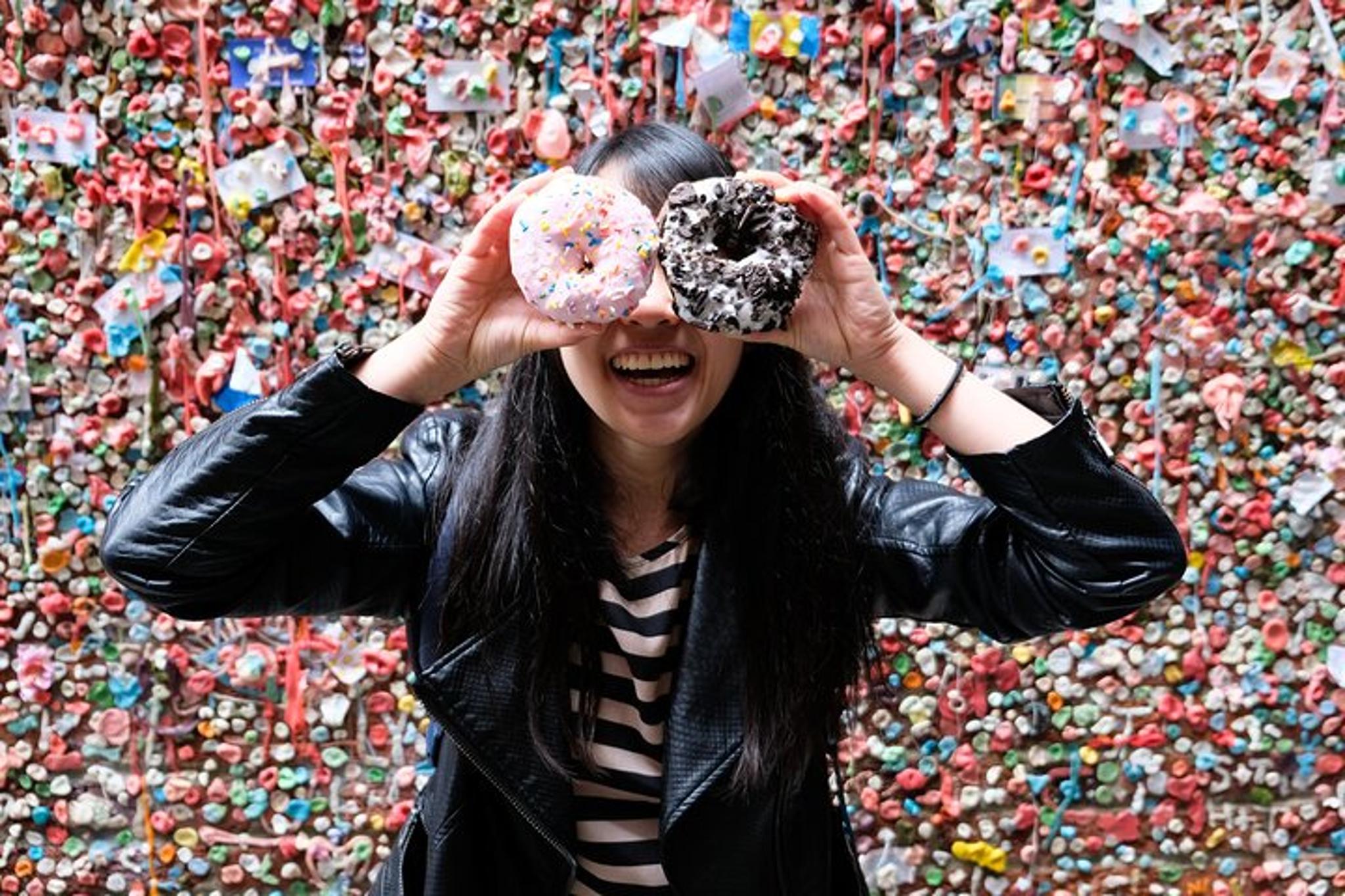 Seattle Food Tour: Donuts & Holiday Cheer - Image 6