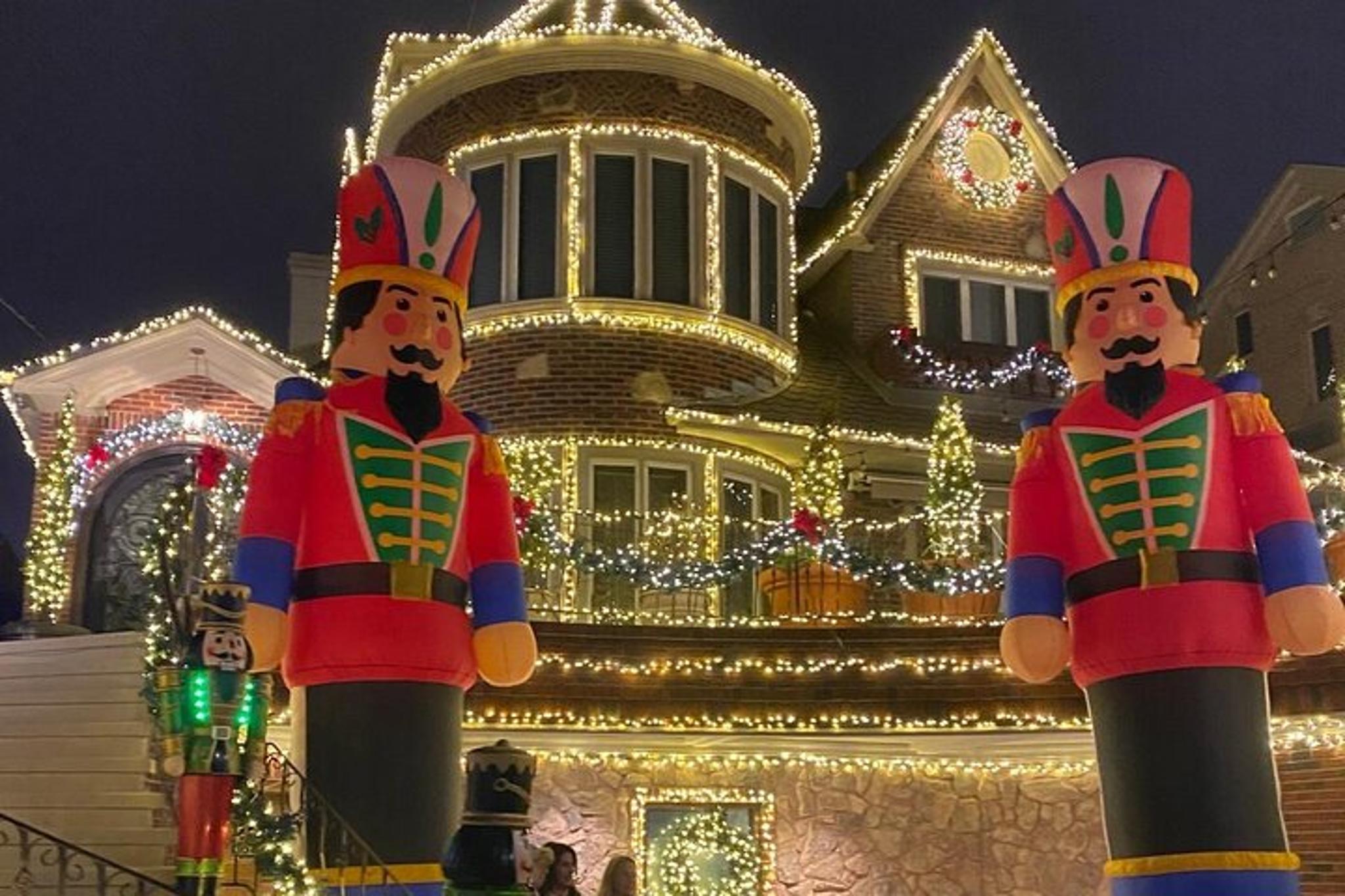 New York Christmas Lights Tour - Image 6
