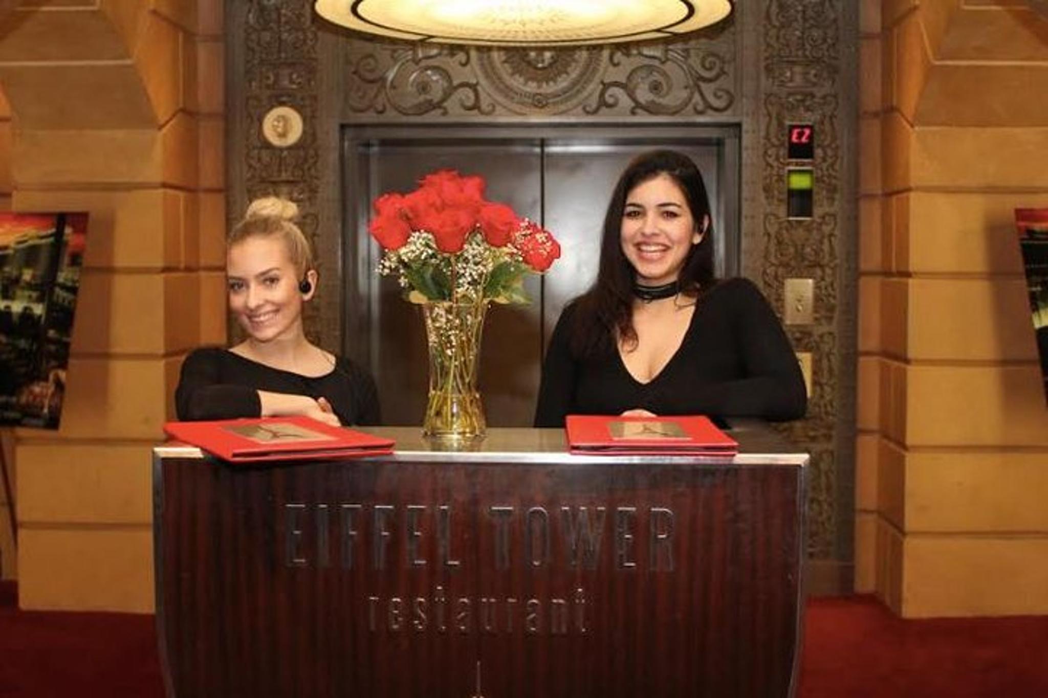 Las Vegas Helicopter Tour with Eiffel Tower Dinner - Image 5