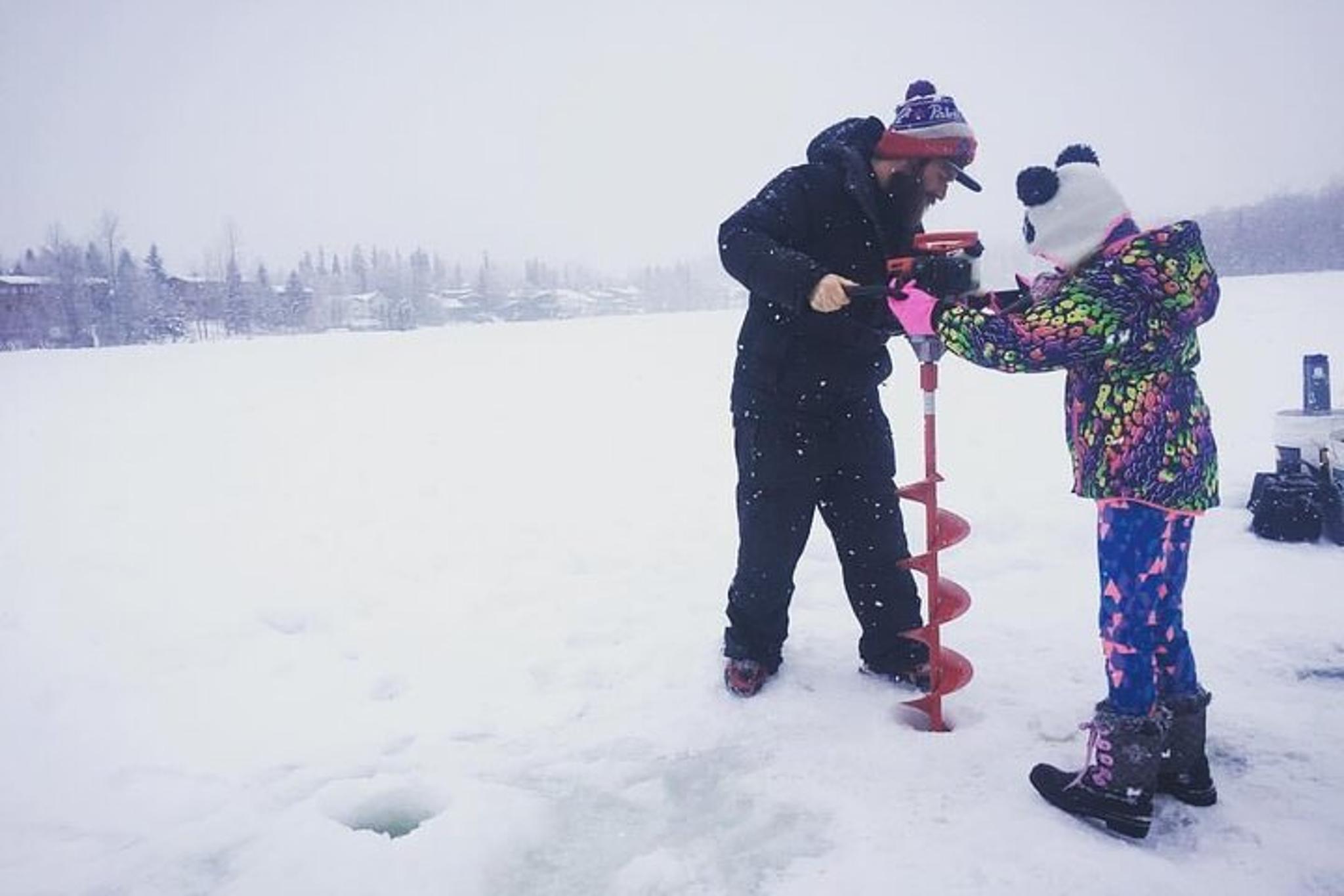 Anchorage Ice Fishing Experience - Image 4