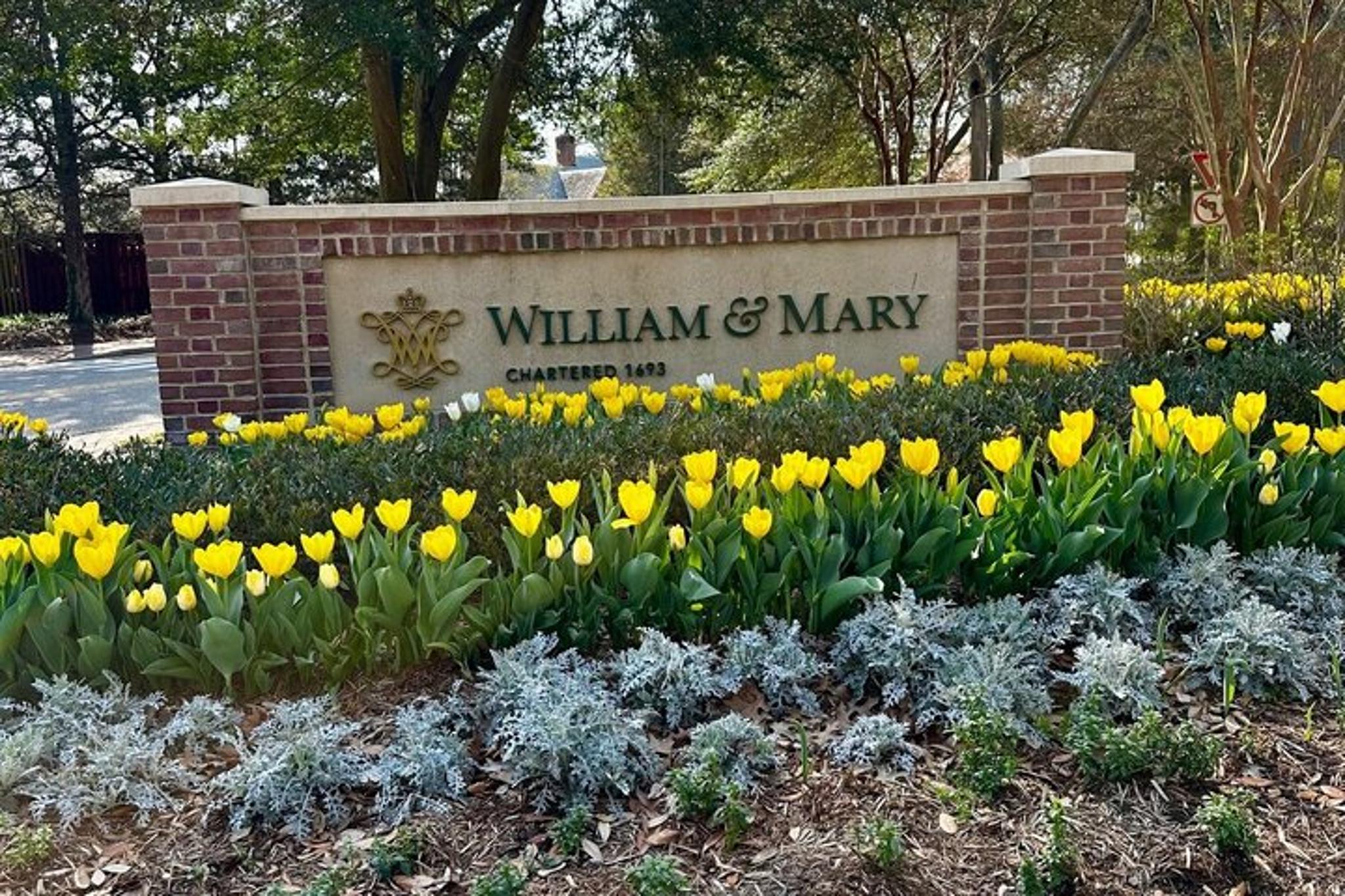 Williamsburg Historic College Tour