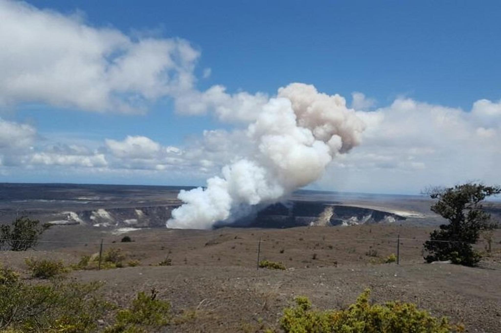 Maui to Big Island Volcano Helicopter Tour - Image 5