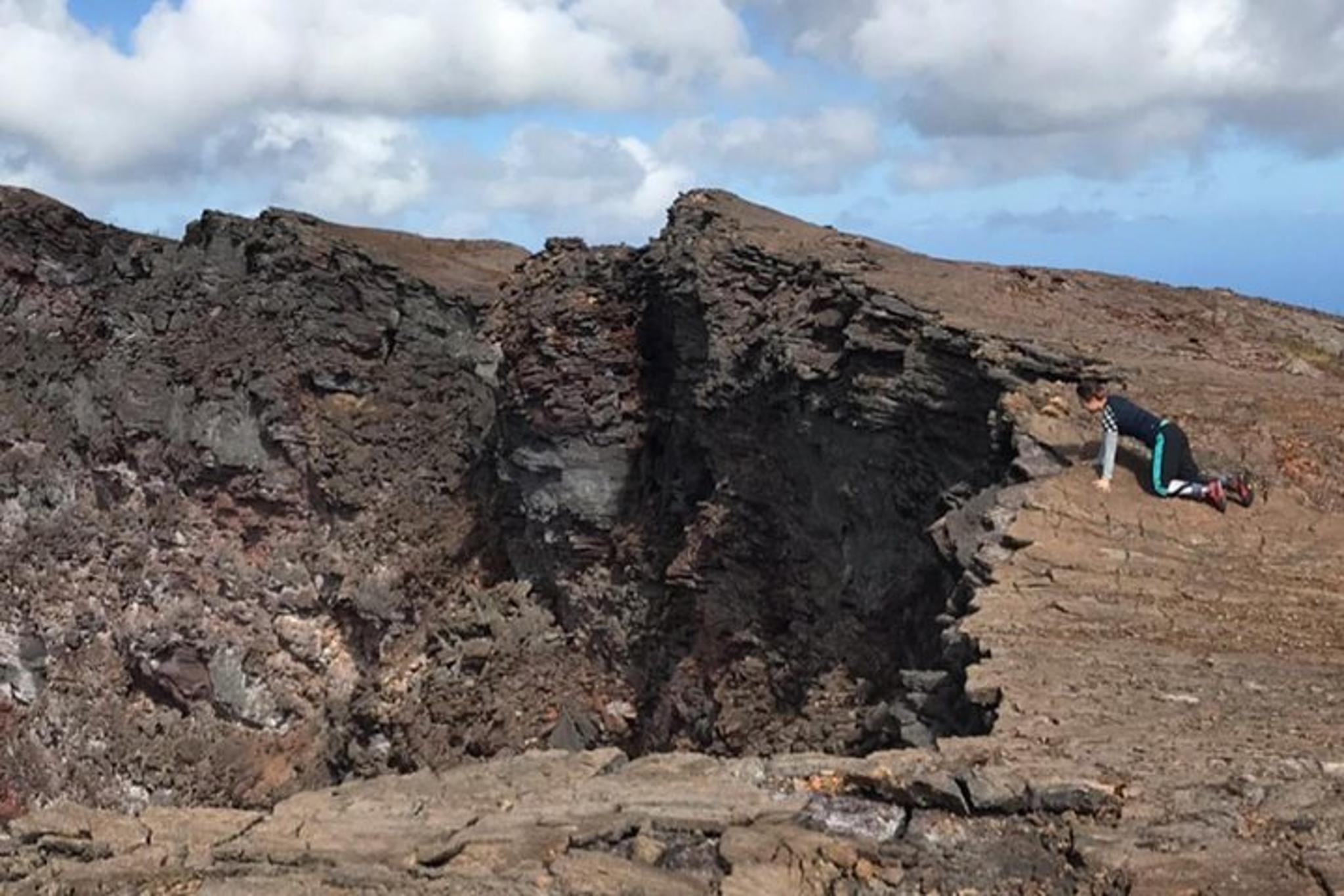 Hawaii Volcano Hiking Adventure - Image 4