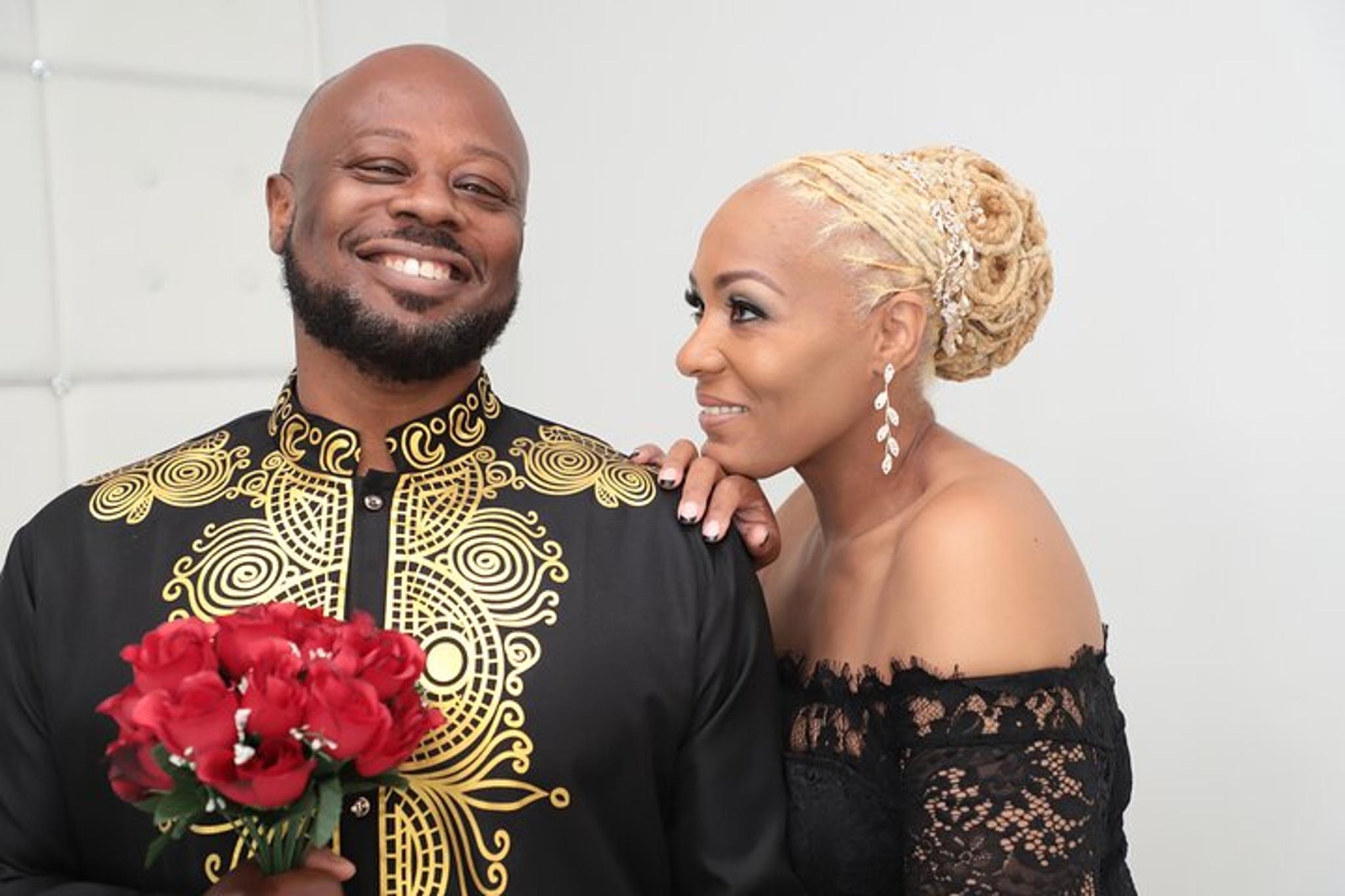 Las Vegas Vow Renewal Ceremony 45 min - Image 1