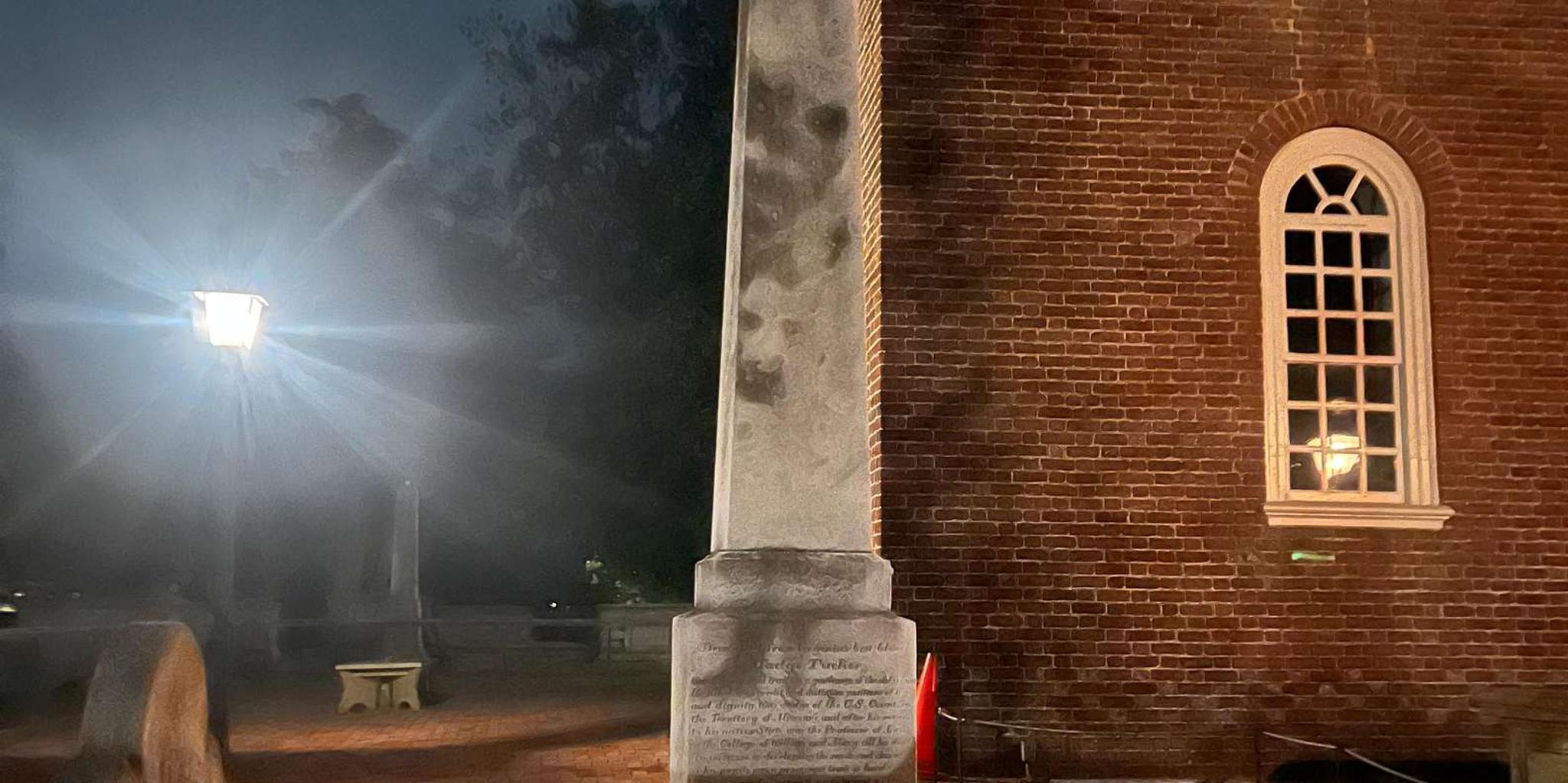 Williamsburg Night Ghost Tour with Paranormal Equipment - Image 6