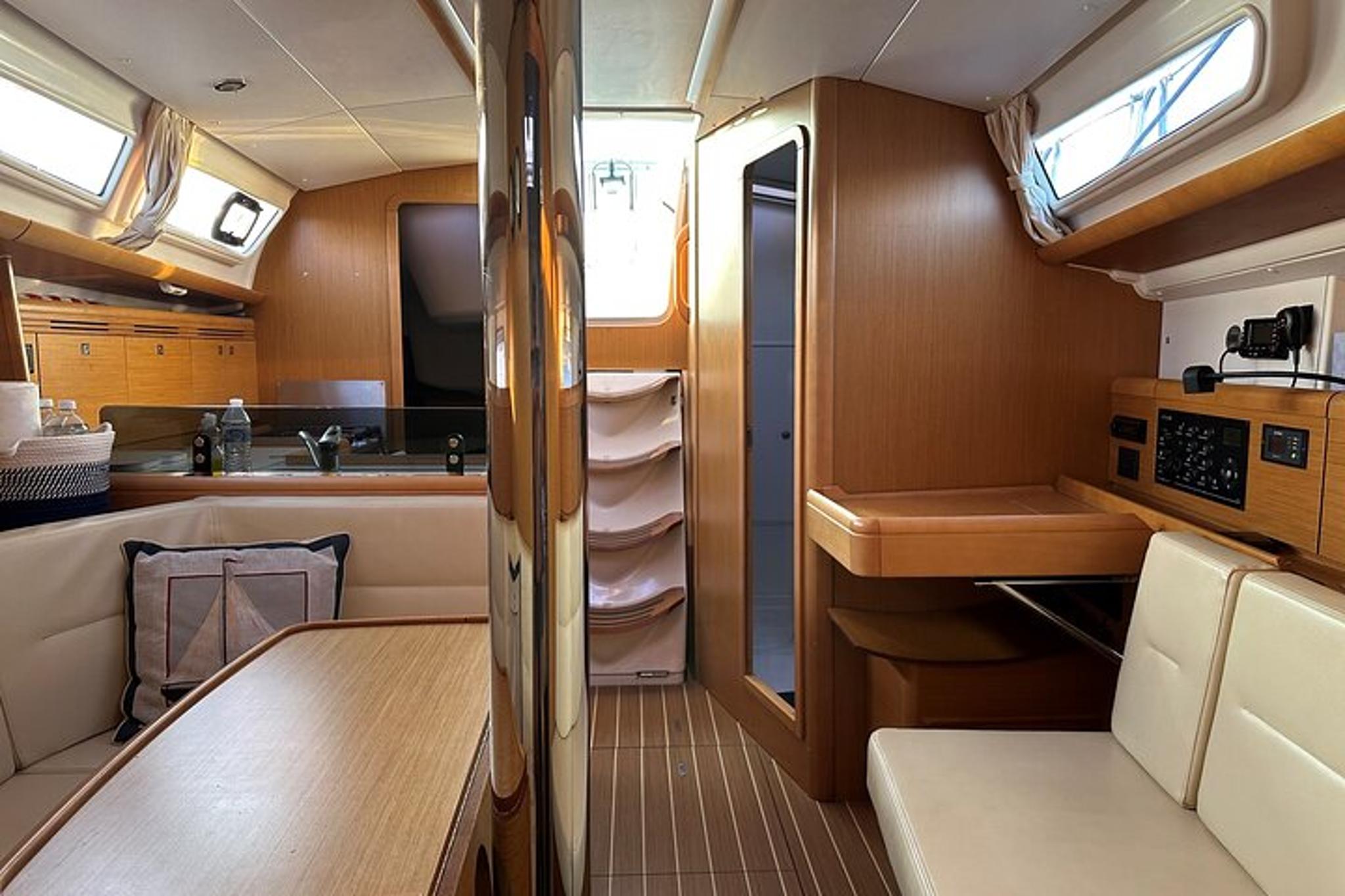Oyster Bay Sailing Experience - Image 2