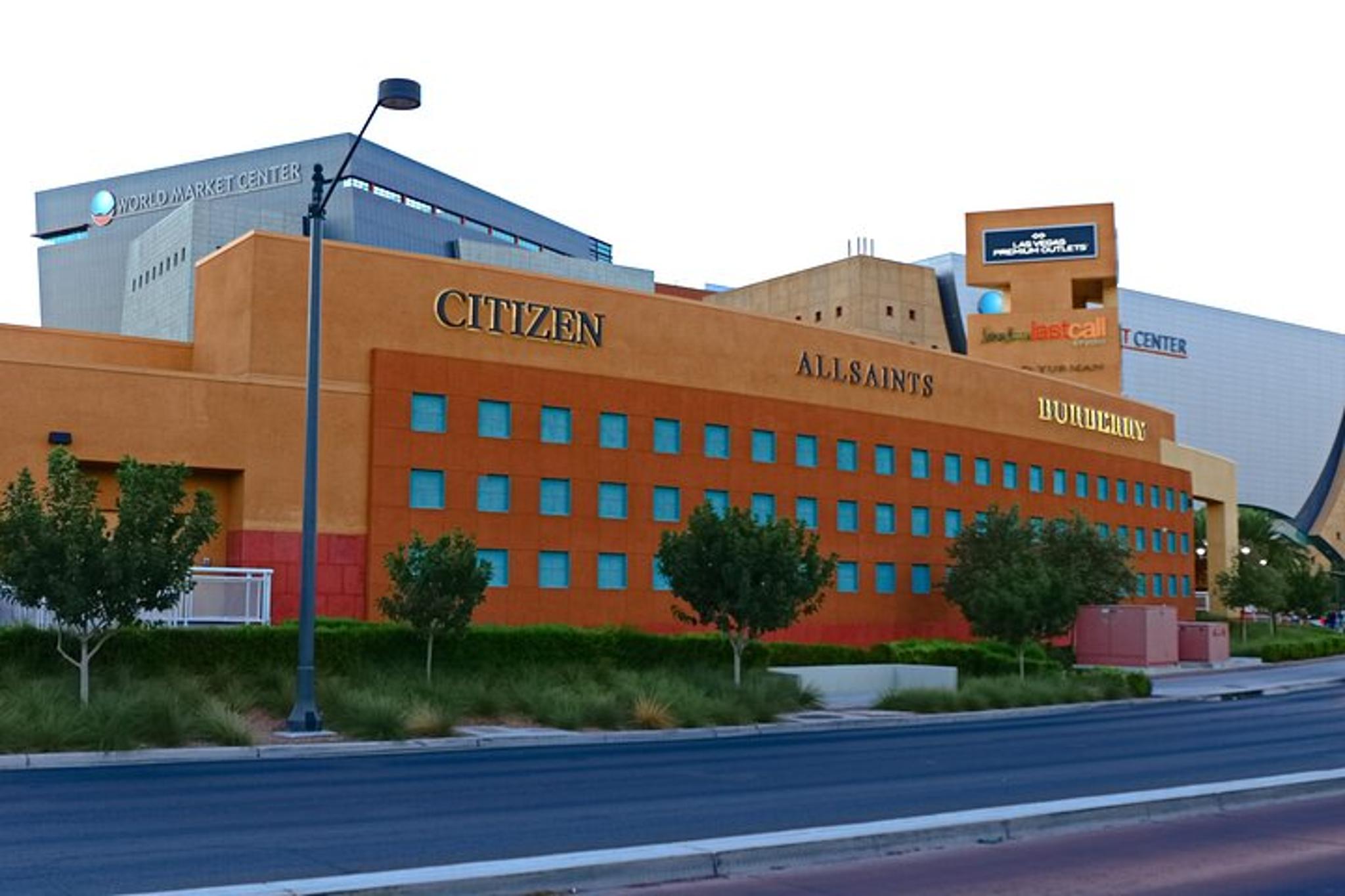 Las Vegas Shopping Tour to North Premium Outlets - Image 3