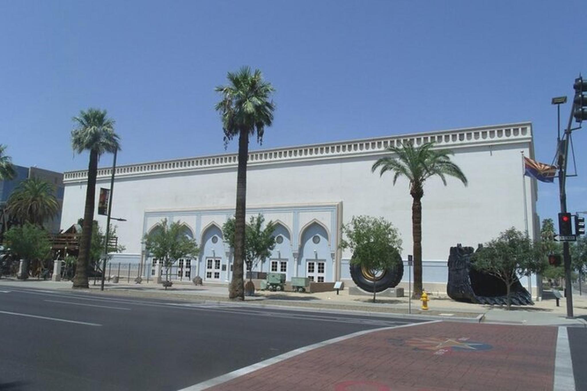 Phoenix Scavenger Hunt: Arizona's Capitol Sights - Image 3