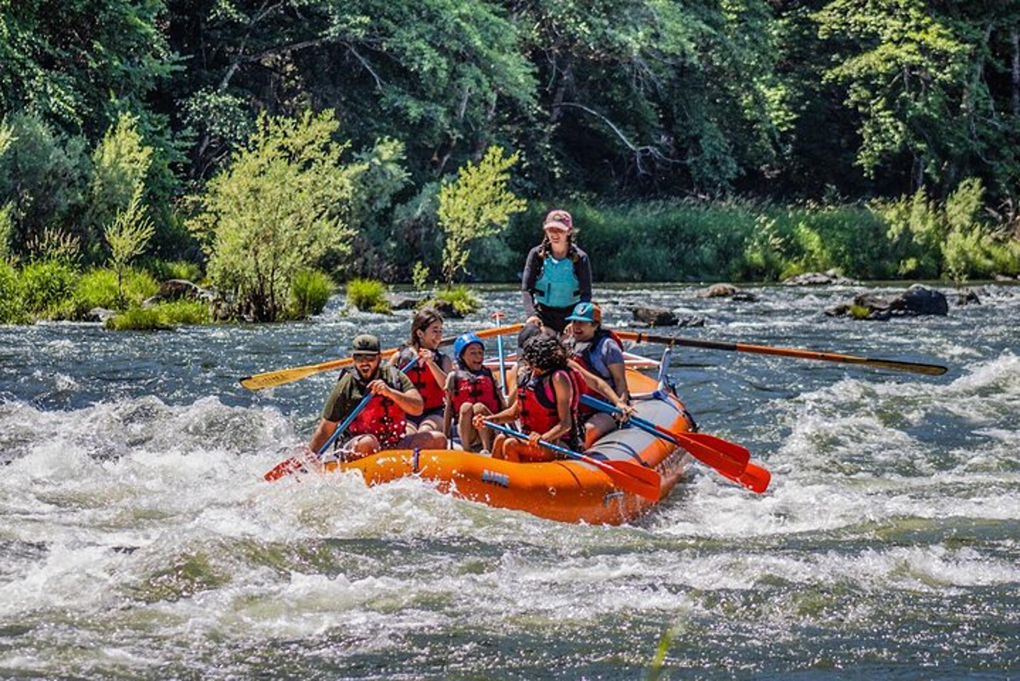 Rogue River Hellgate Canyon Raft Tour
