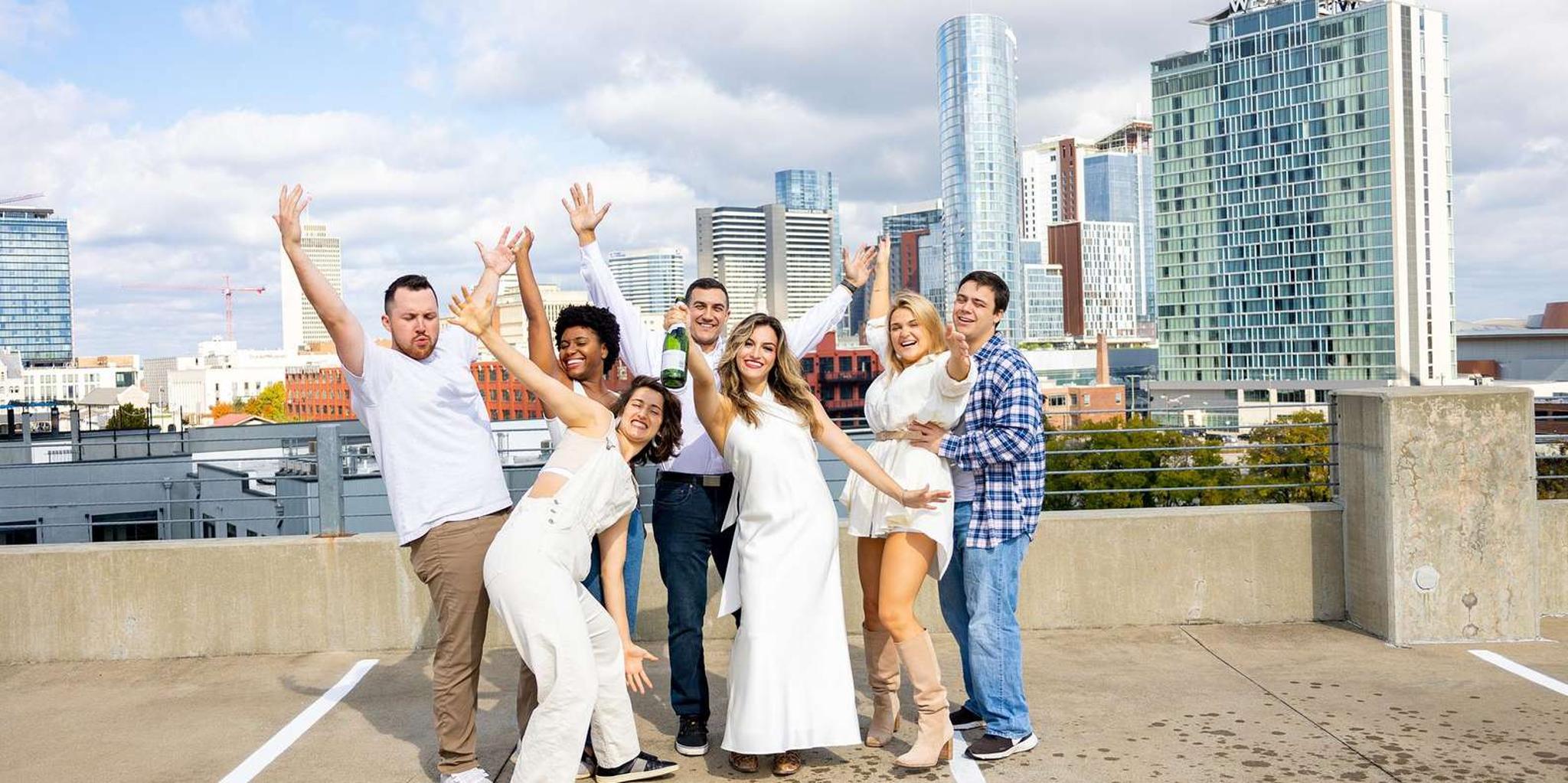 Nashville Walking Tour and Photoshoot in The Gulch - Image 4