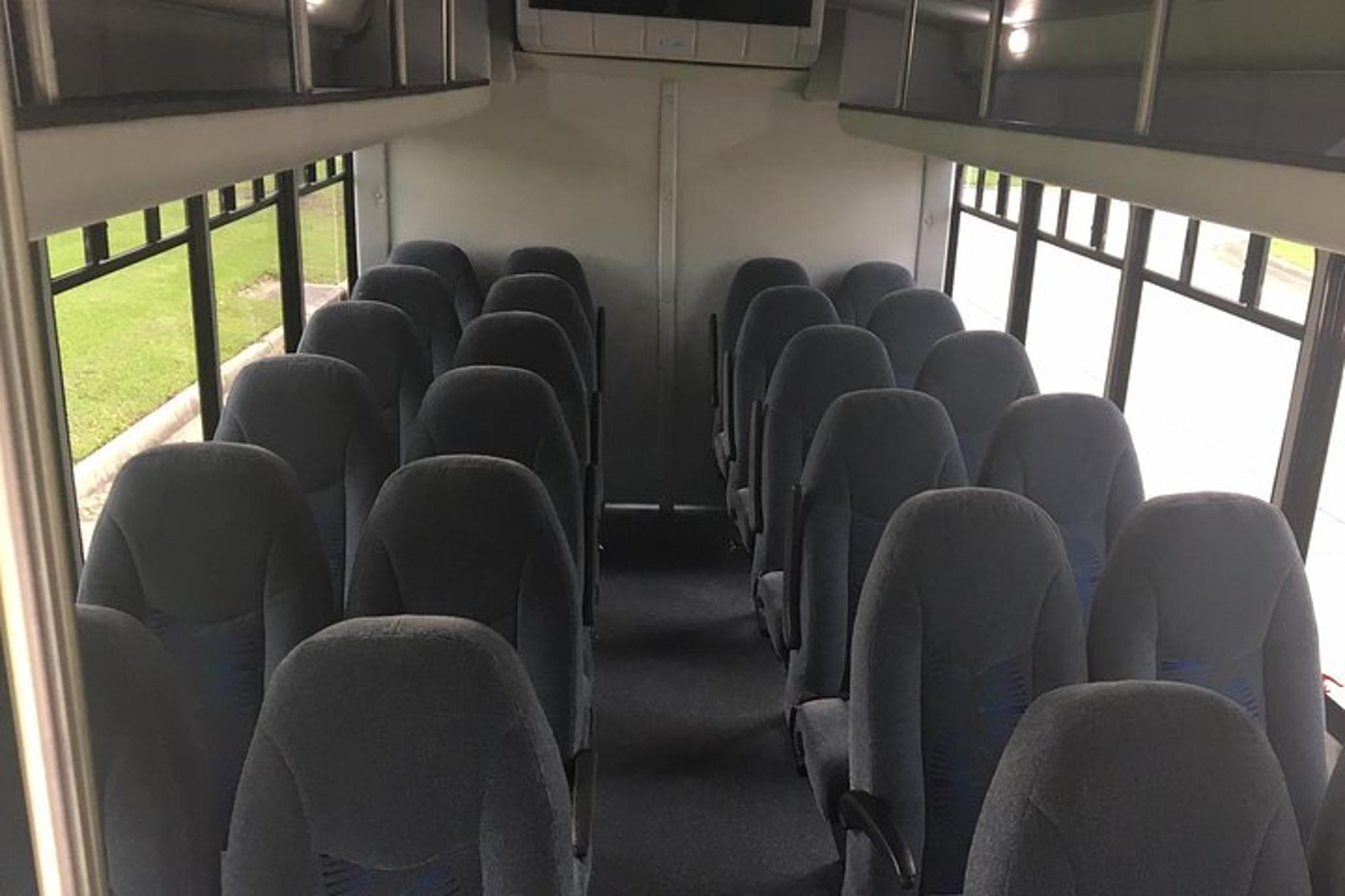 New Orleans Airport or Hotel Transfer - Image 2