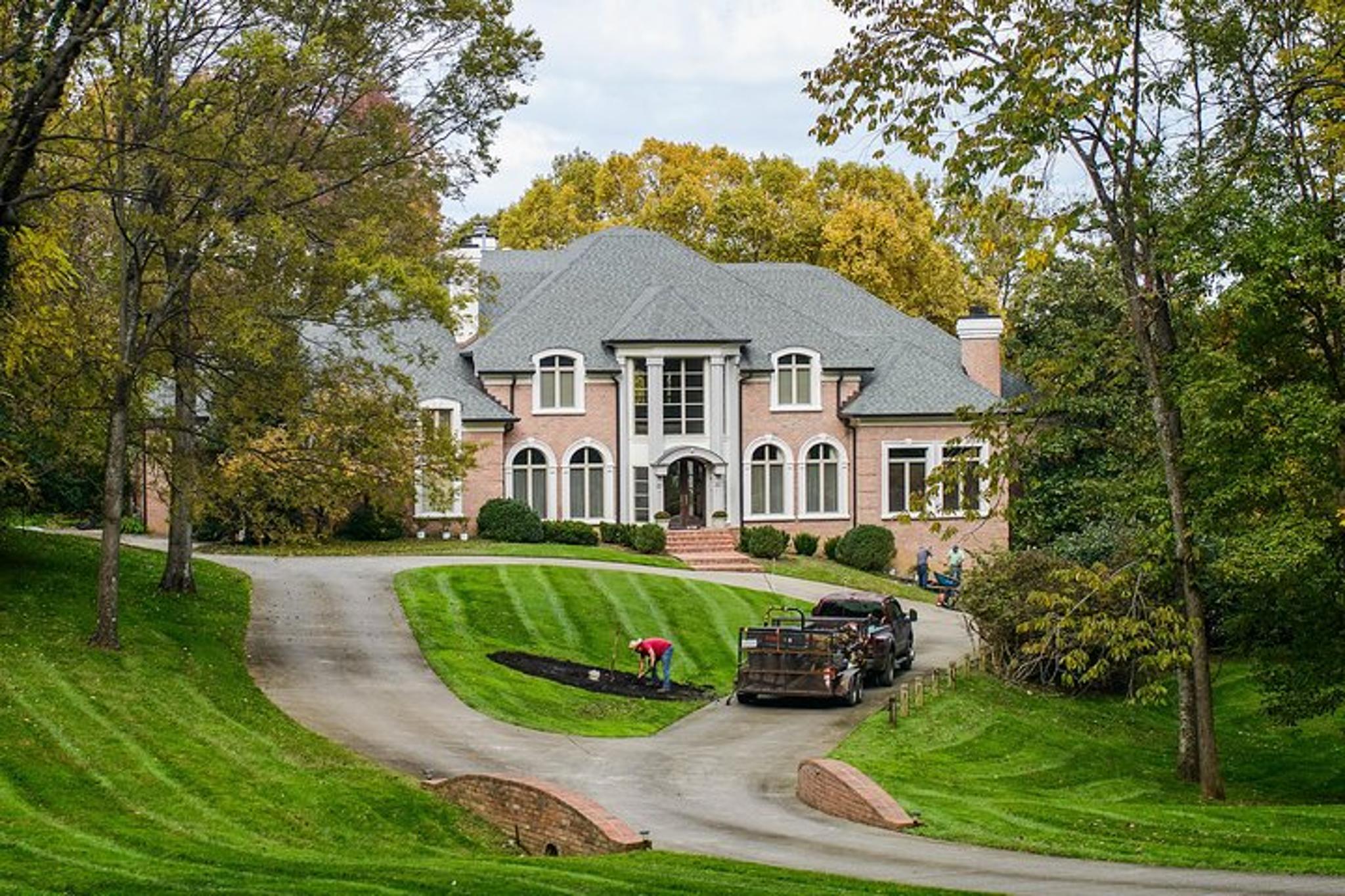 Nashville Homes of the Stars Bus Tour - Image 5