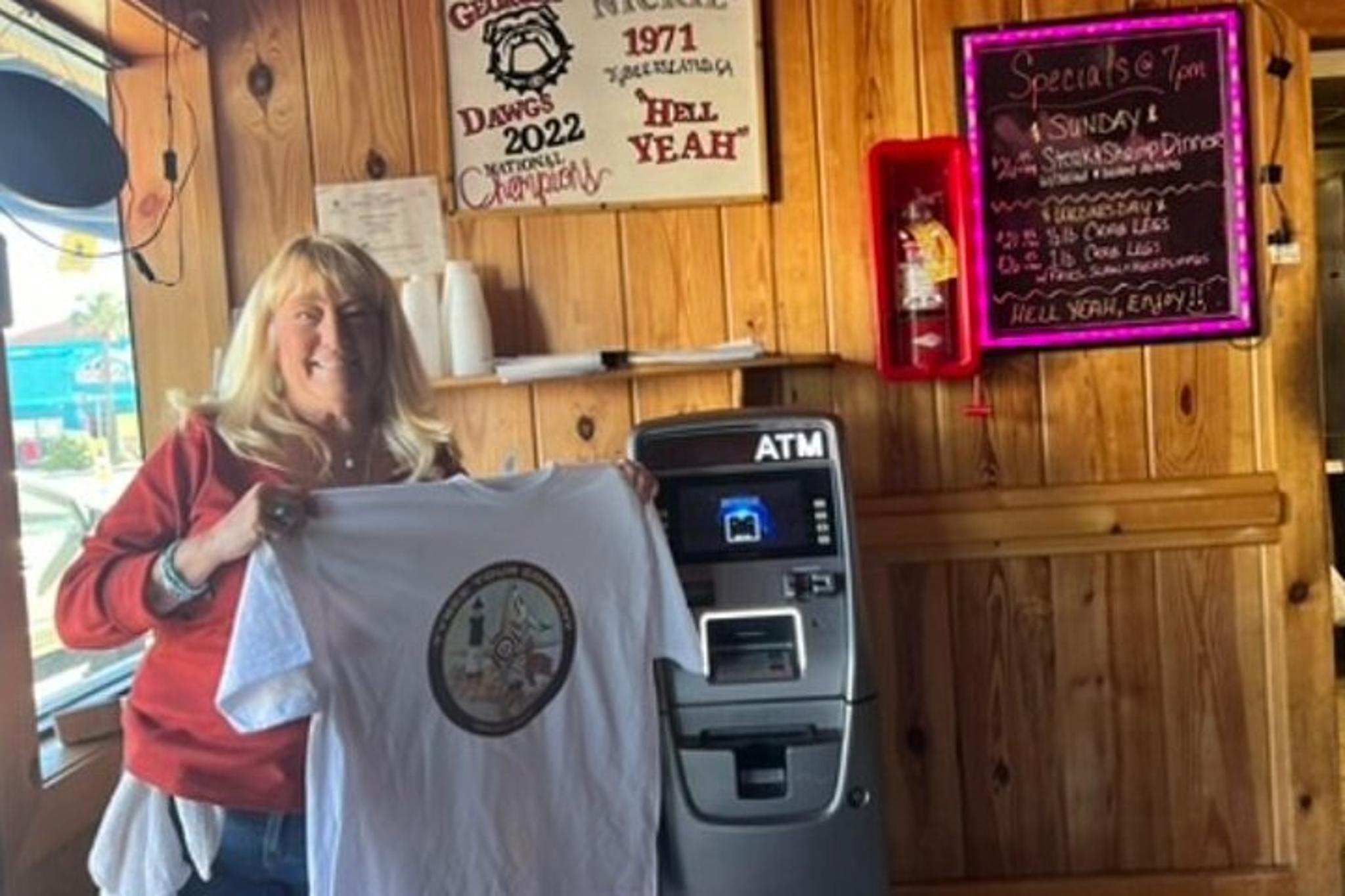 Tybee Island Pub Cart Crawl - Image 2
