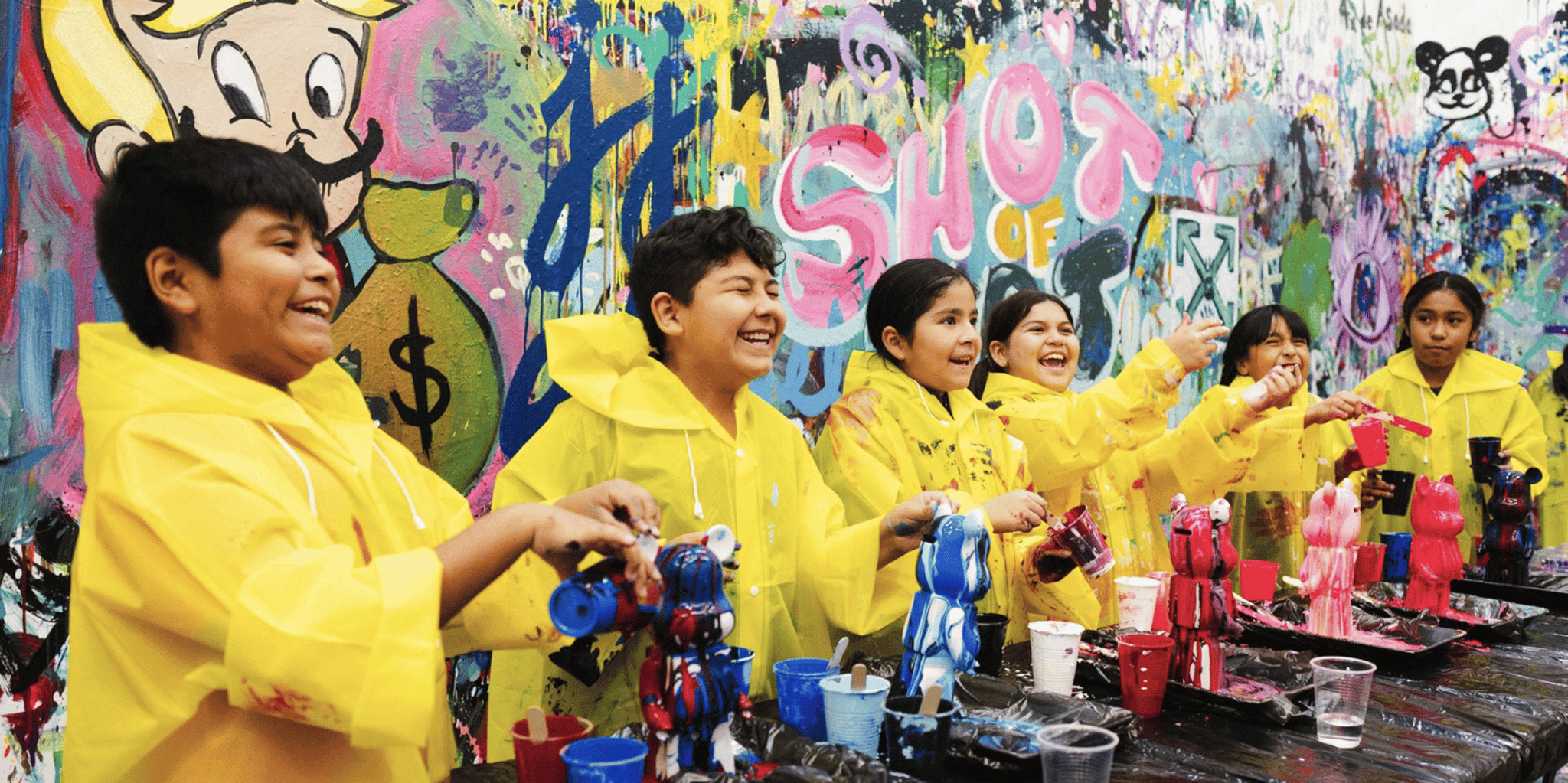 Los Angeles Fluid Bear Art Class - Image 5