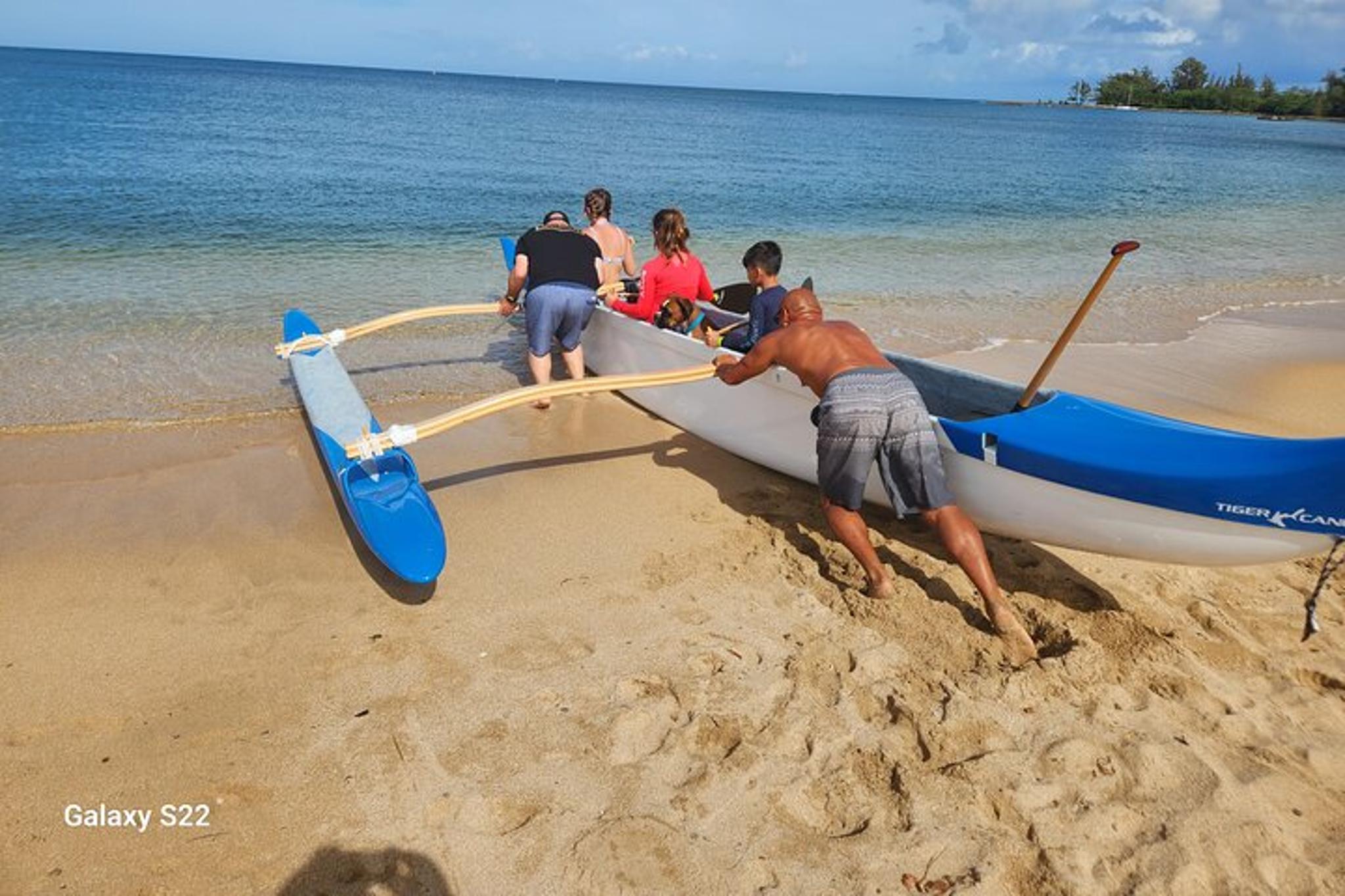 Haleiwa Outrigger Canoe and Turtle Adventure - Image 5