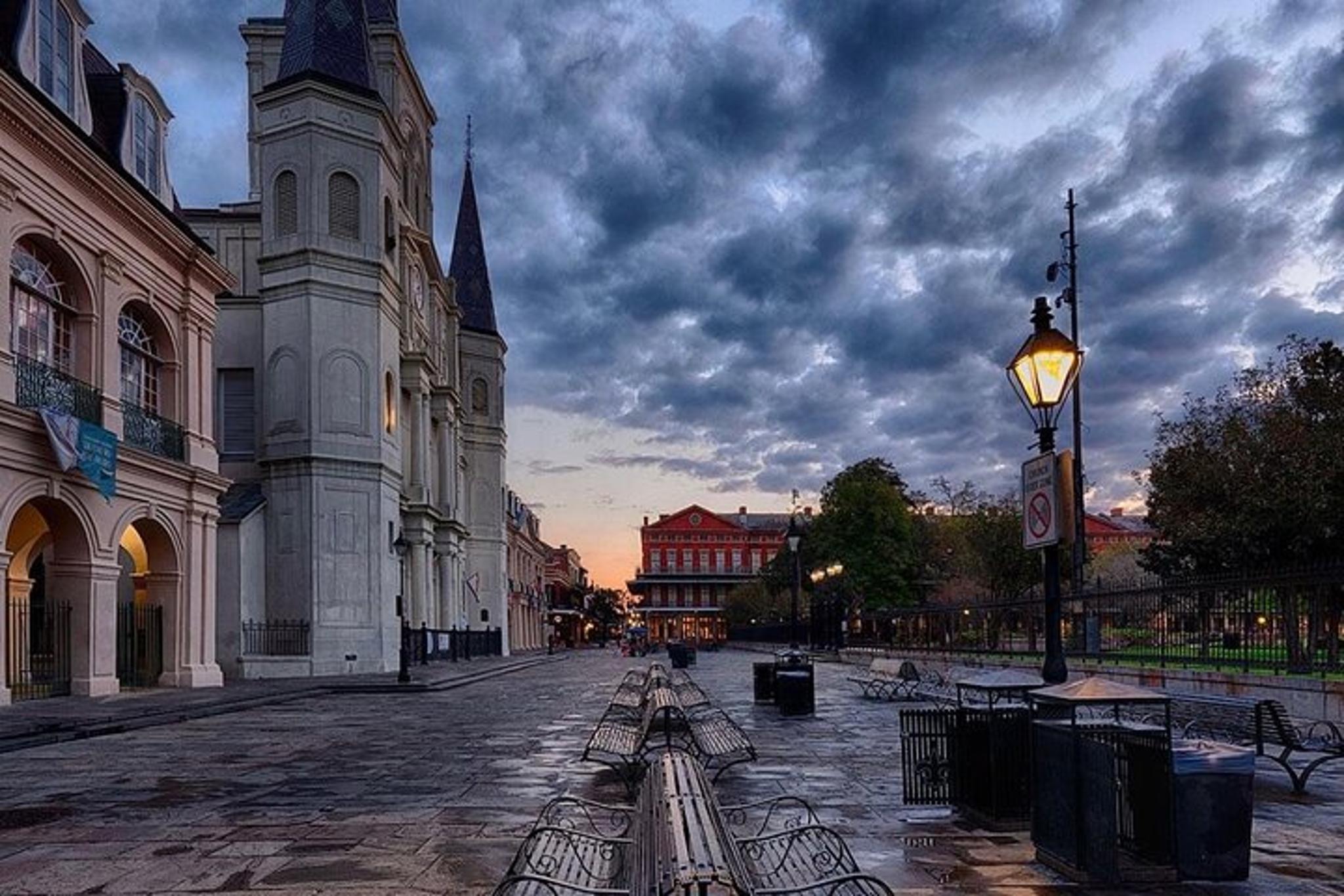 New Orleans French Quarter Halloween Tour - Image 2