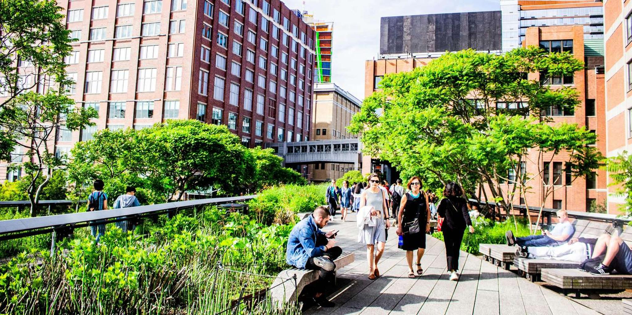 New York City Walking Tour: Hudson Yards, High Line & Greenwich Village - Image 6