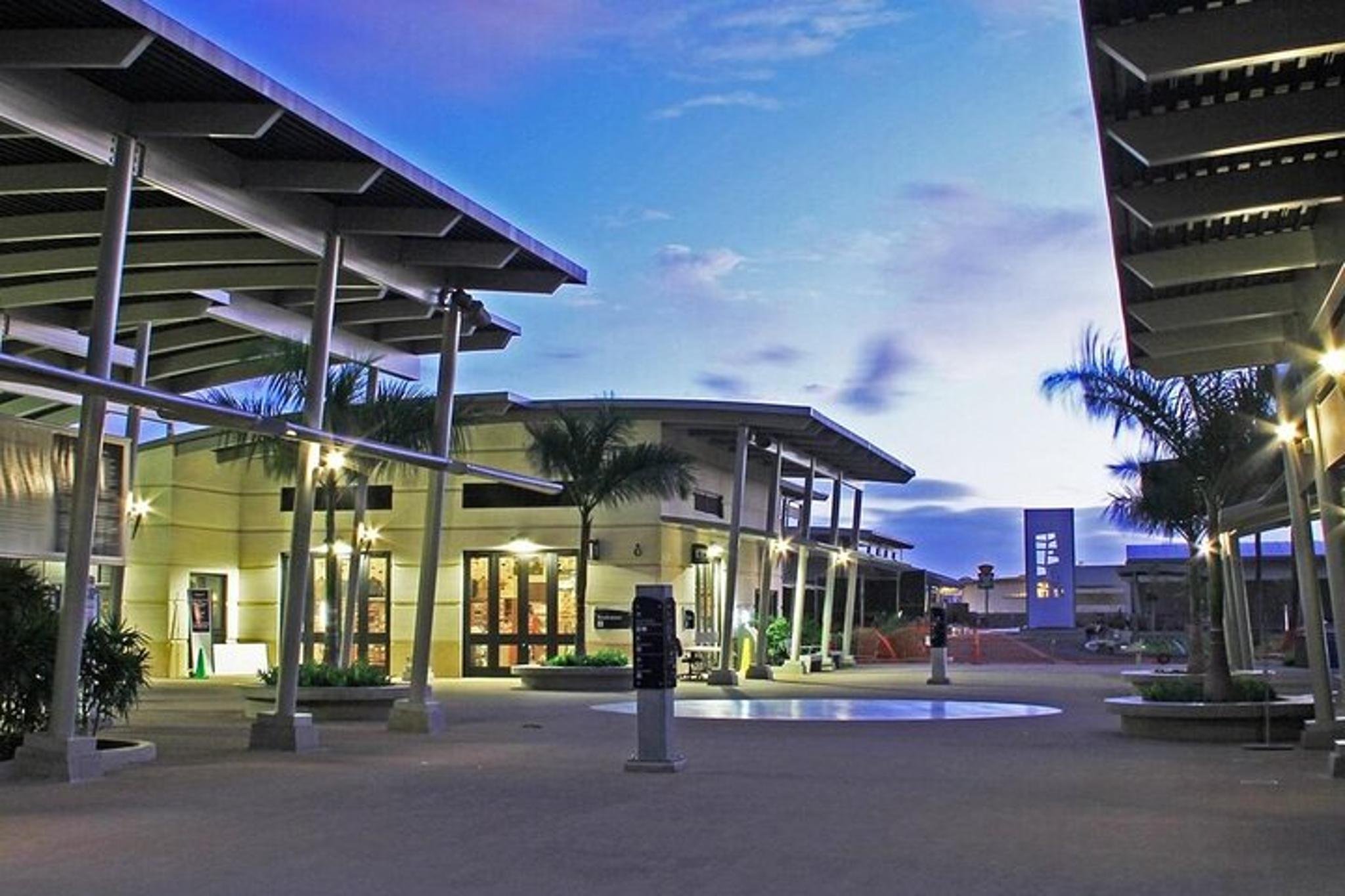 Pearl Harbor USS Arizona and Missouri Tour - Image 3