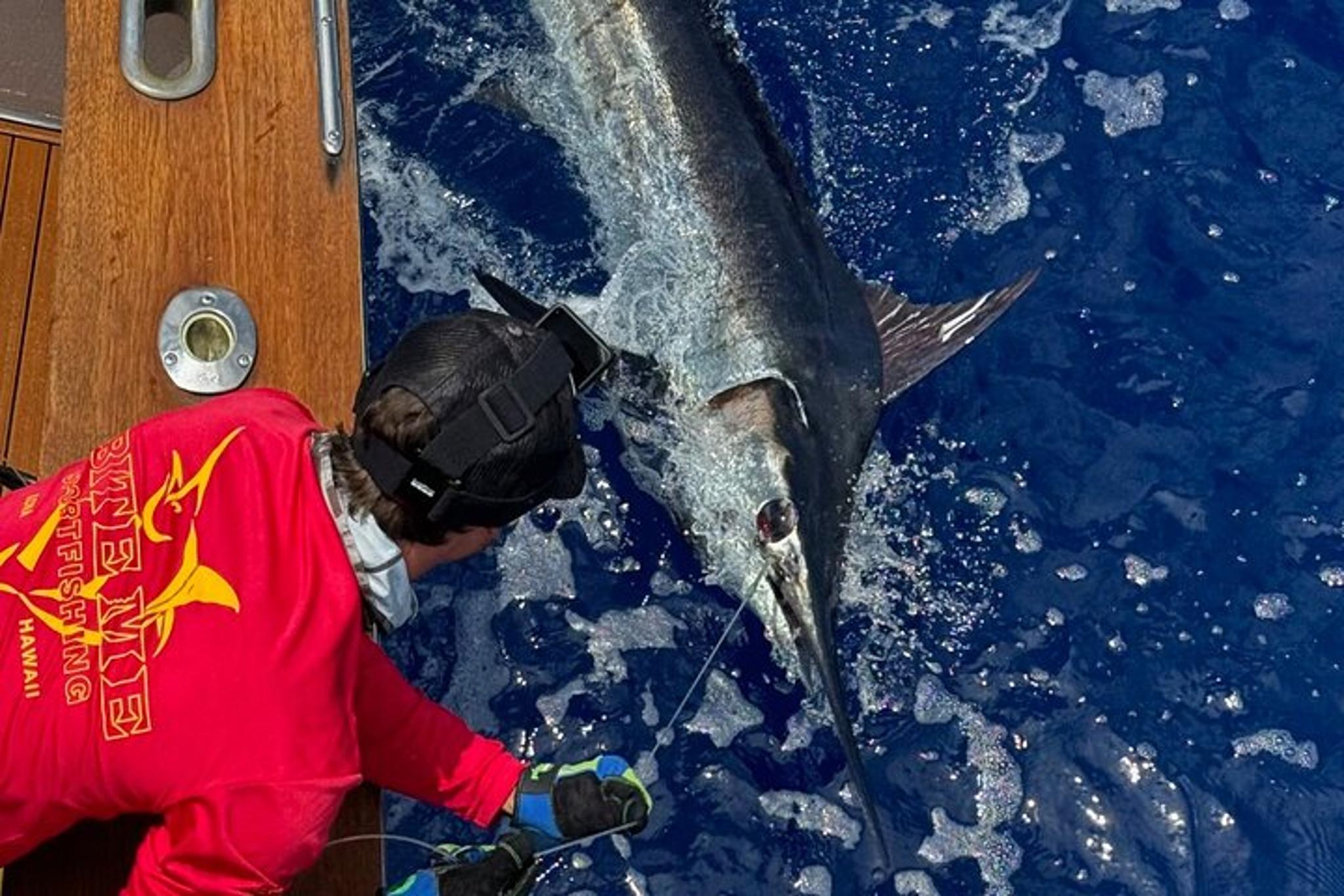 Kona Fishing Charter with Bite Me Sportfishing 4 hr - Image 2