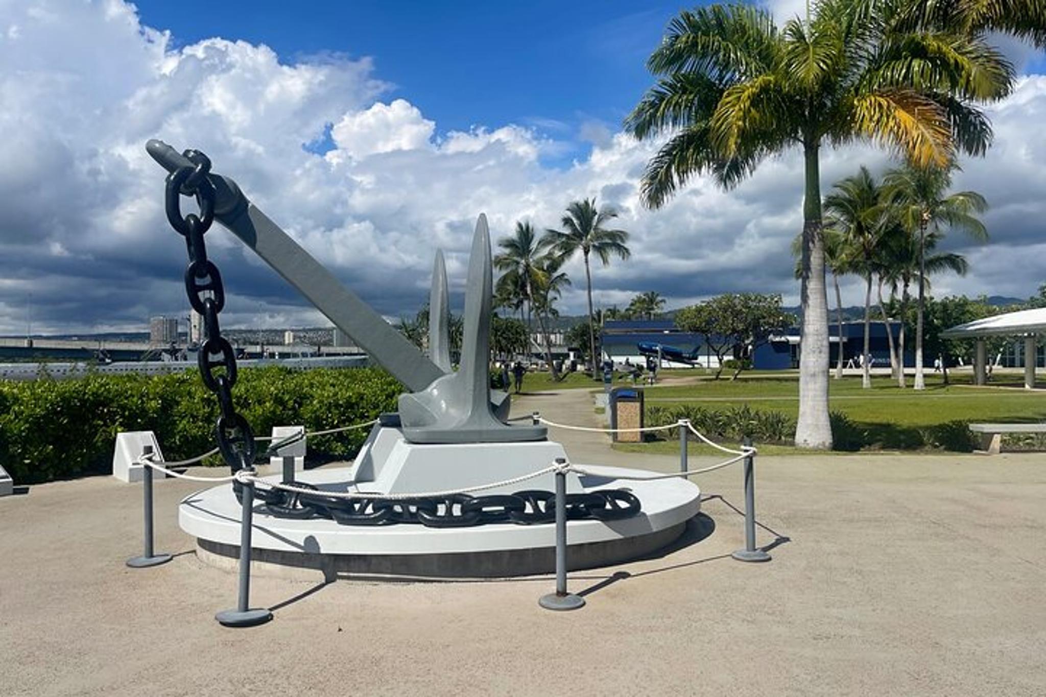 Waikiki Pearl Harbor Shuttle - Image 3
