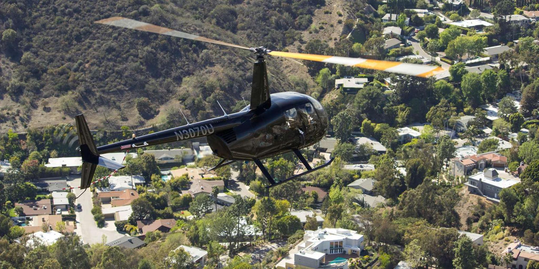 Los Angeles Helicopter Tour with Mountaintop Landing - Image 6