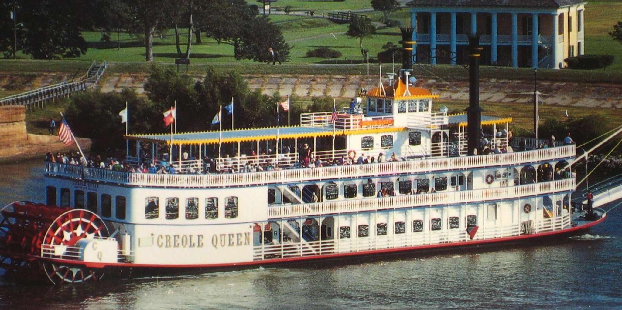 New Orleans Bus, Cruise, and Walking Tour - Image 3