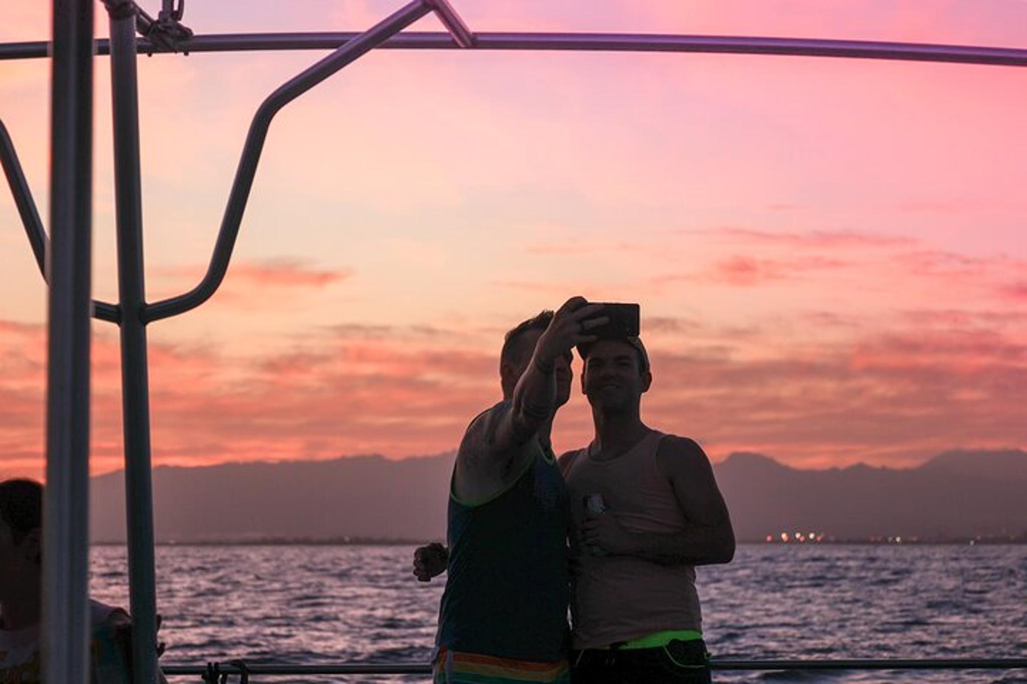 Oahu Catamaran Sunset Cruise - Image 6