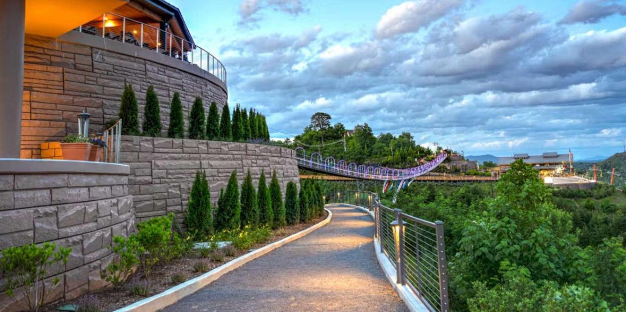 Gatlinburg Ghost Tour and SkyPark Experience - Image 2