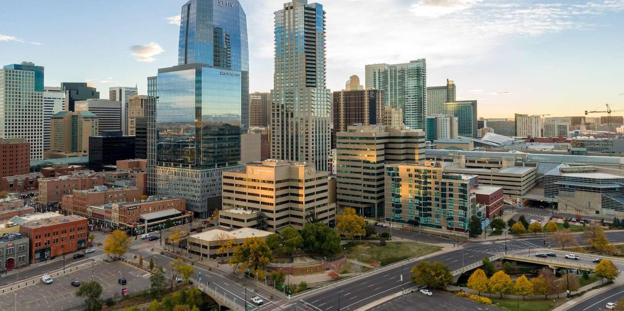 Denver Airport Private Transfer to Downtown - Image 4