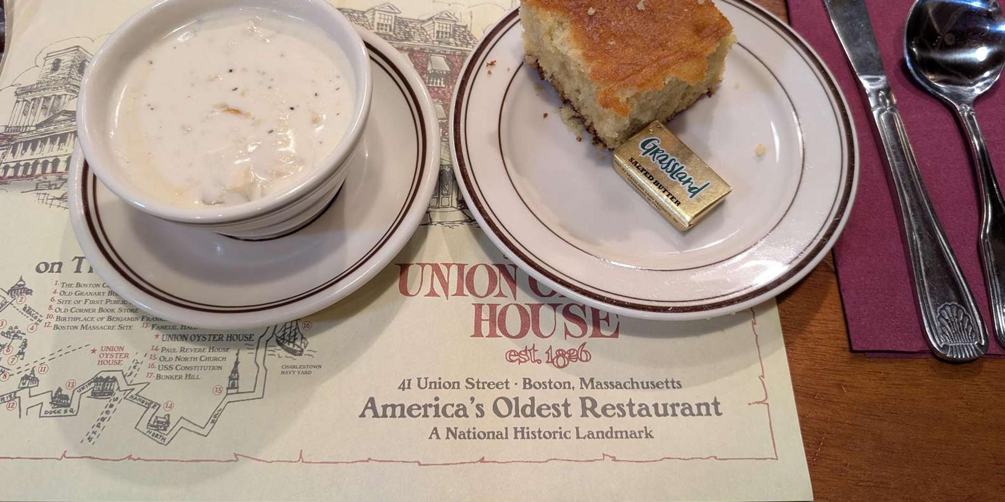 Boston North End Food Tour with Chowder & Pizza 2 hr - Image 4