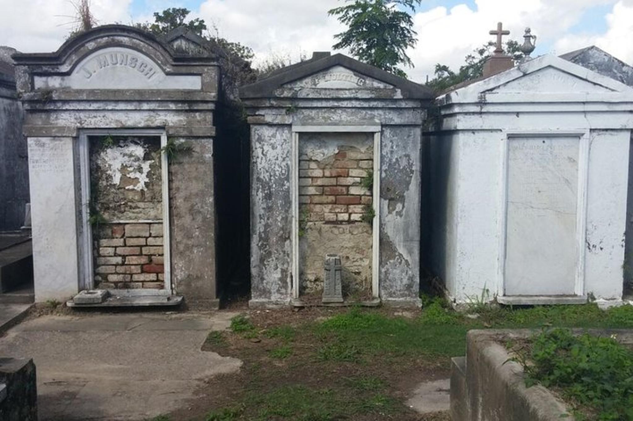 New Orleans Garden District Walking Tour - Image 2