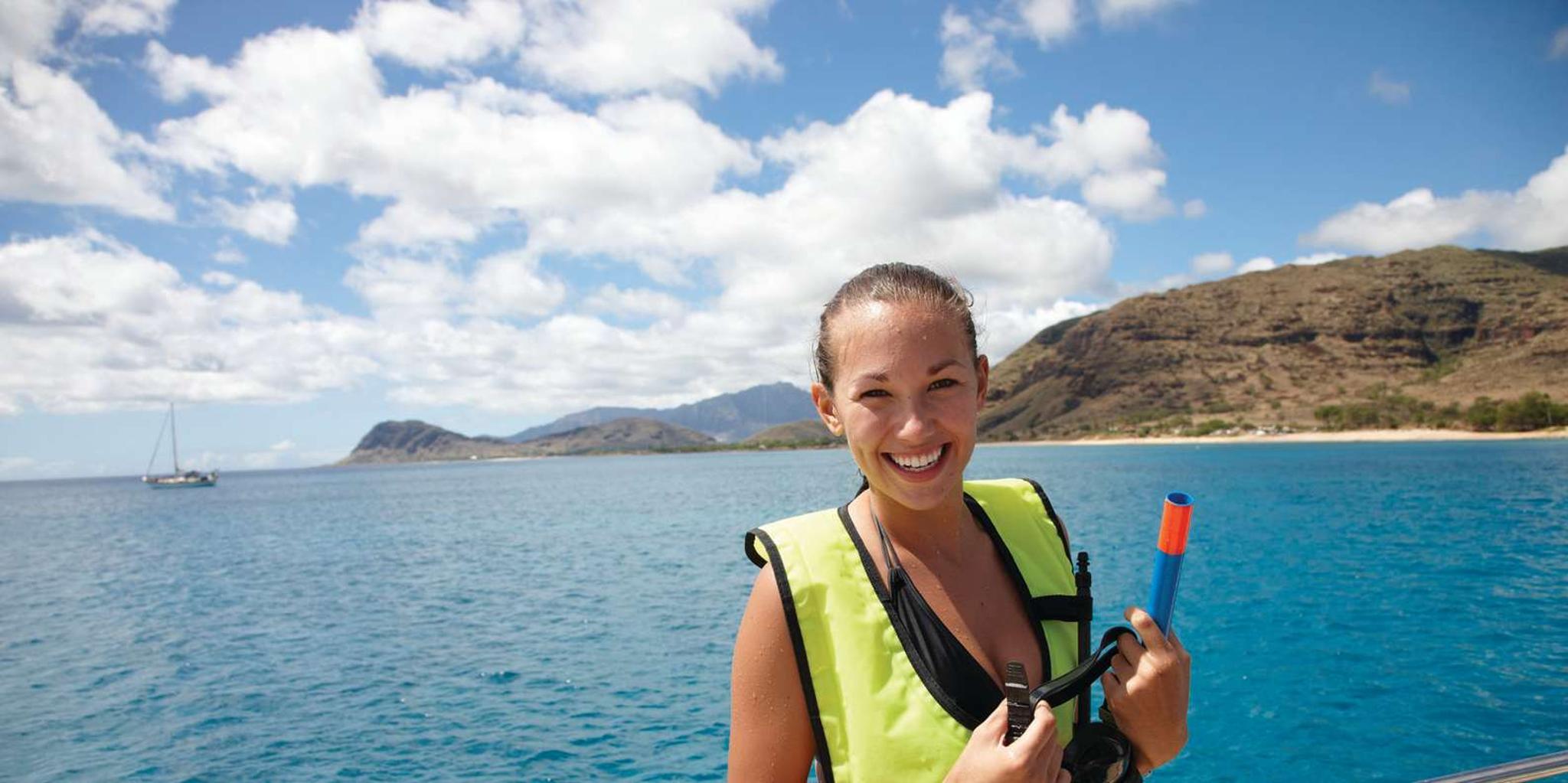 Kona Catamaran Snorkel and Sail with Lunch - Image 3